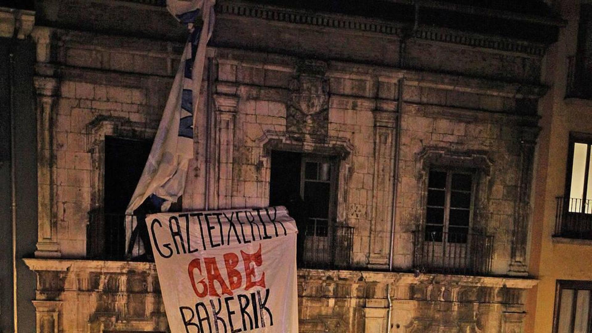 La manifestación por el gaztetxe acaba con una tercera okupación de Rozalejo