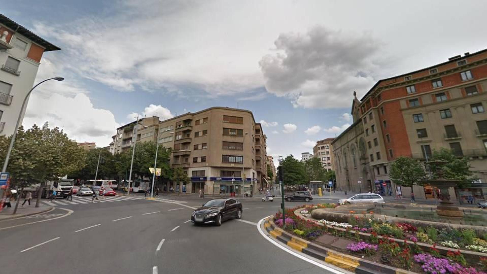 Herida grave una mujer de 65 años tras ser atropellada en la plaza de Merindades
