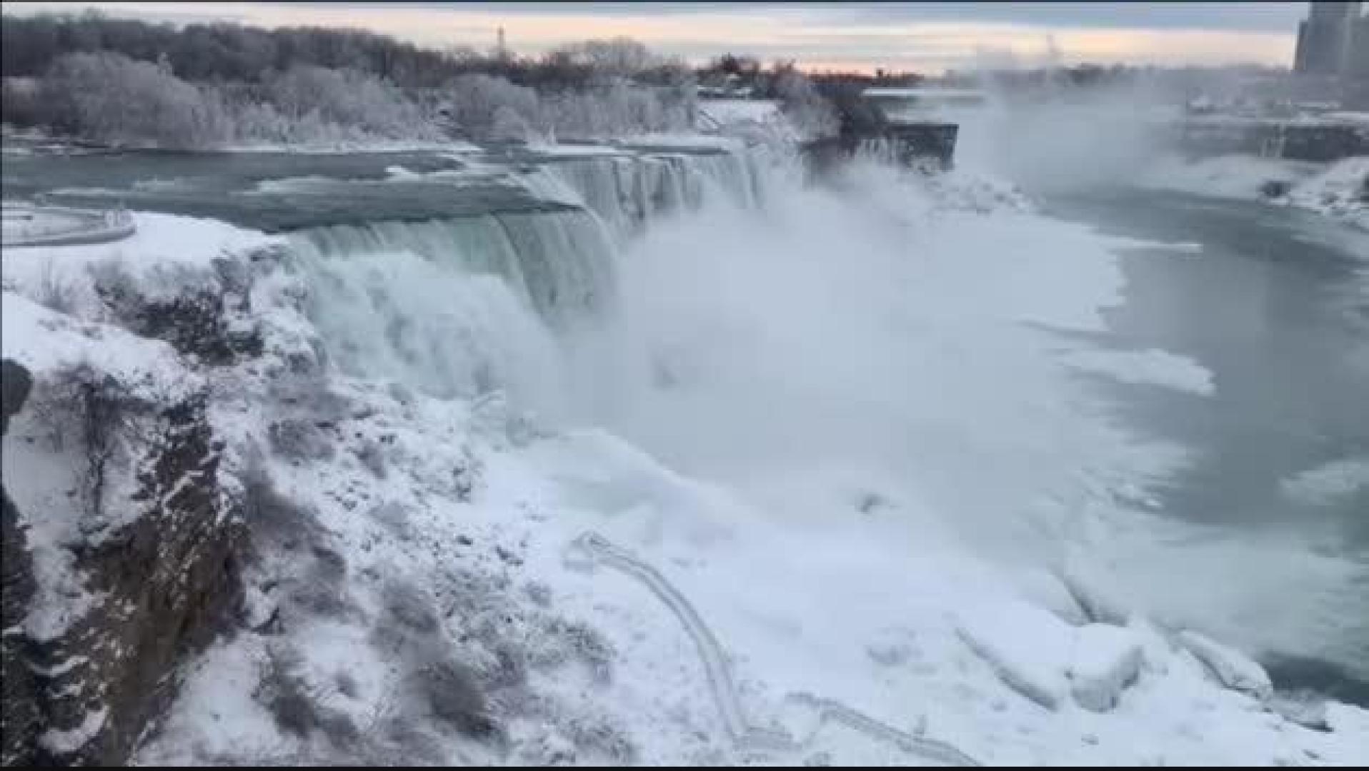 Las cataratas del Niágara se congelan