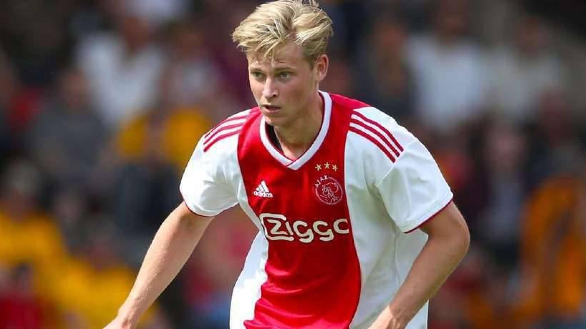 El Barça ficha a De Jong hasta 2024 por 75 millones de euros