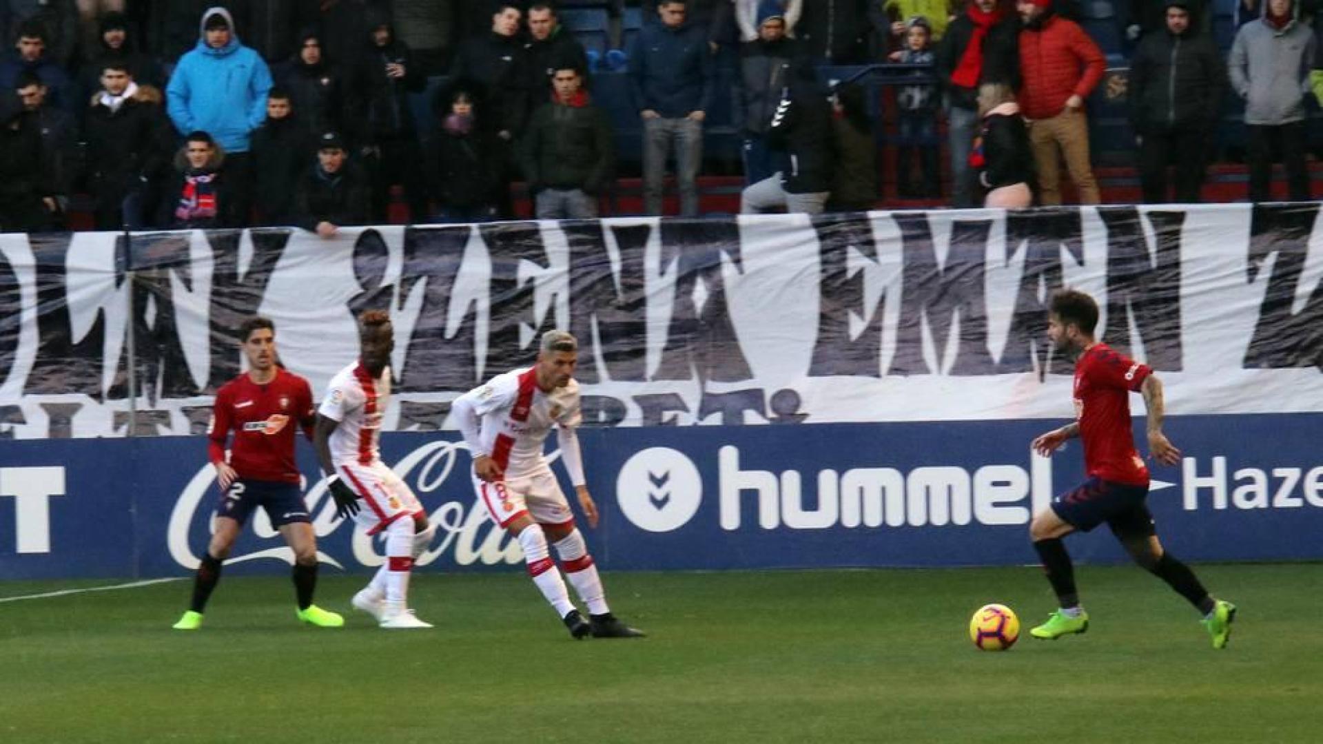 Imágenes del partido Osasuna-Mallorca disputado en El Sadar.