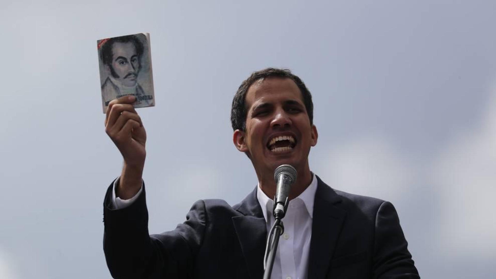 EE UU reconoce a Juan Guaidó como presidente legítimo de Venezuela