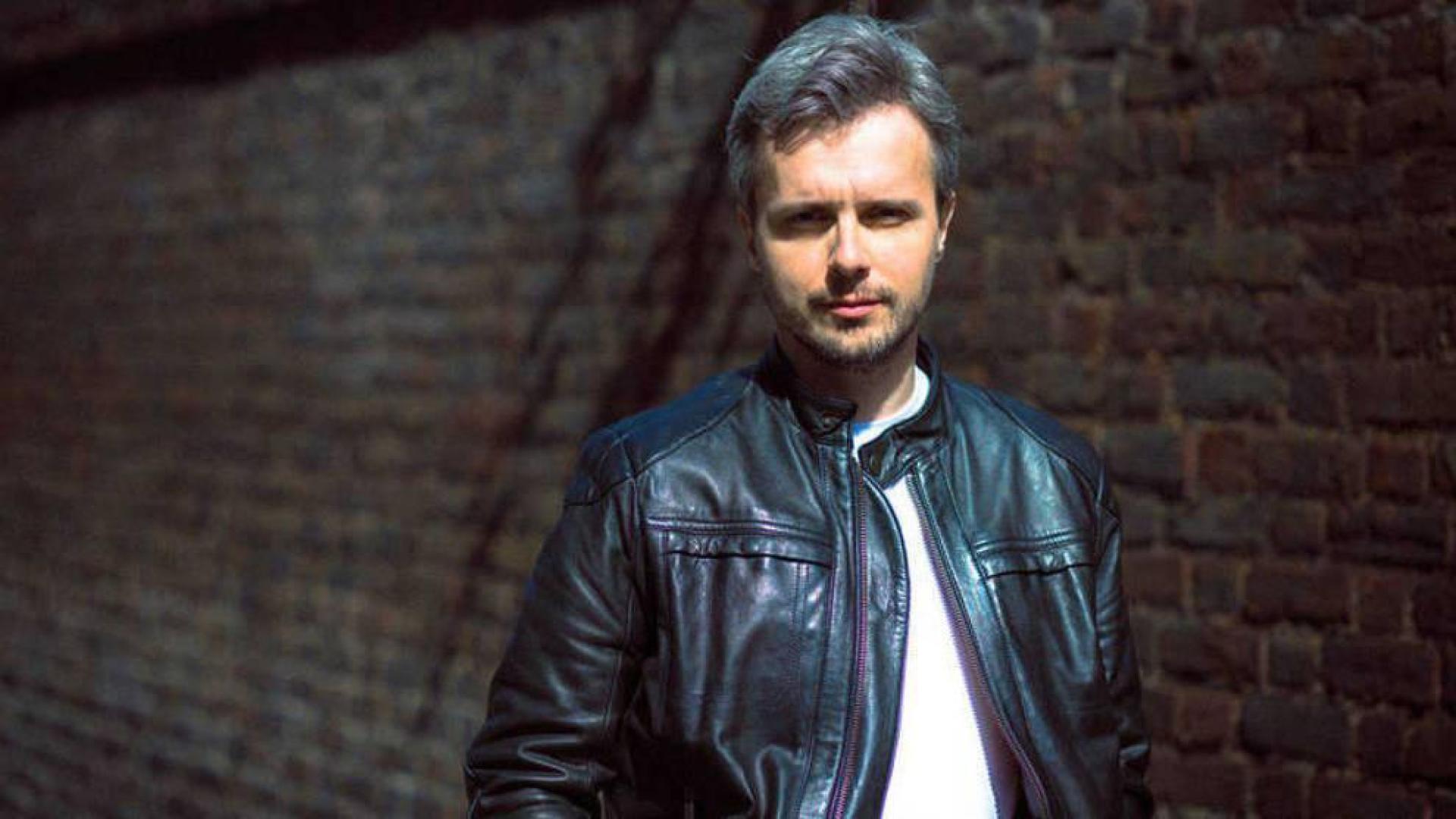 El escritor Juan Gómez en Pamplona: "En literatura se necesitan muchas mentiras"