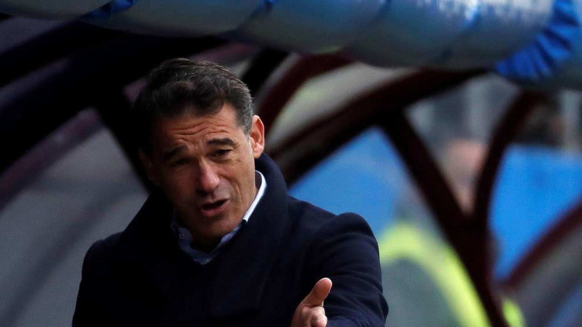 Luis García Plaza, en el banquillo del Villarreal.