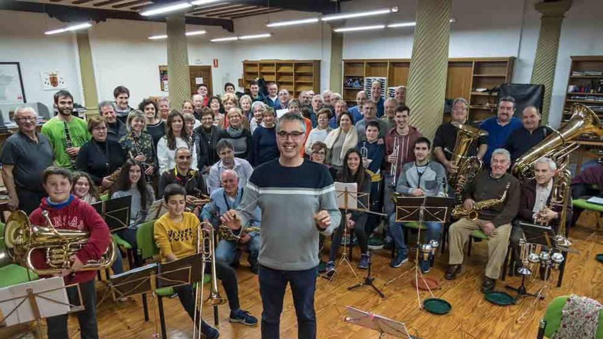 Viana se vuelca en un San Felices especial con el empuje de 800 años