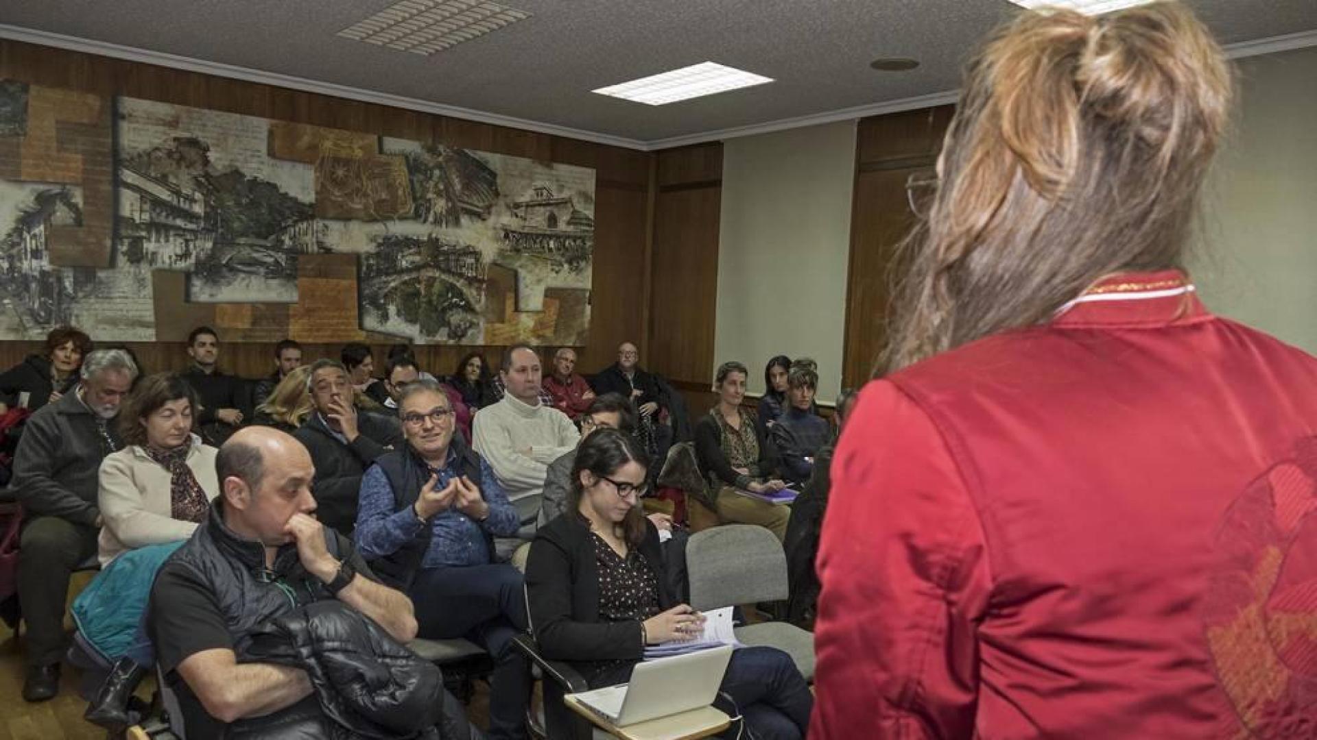 El plan comercial abre la puerta a un uso residencial de locales vacíos
