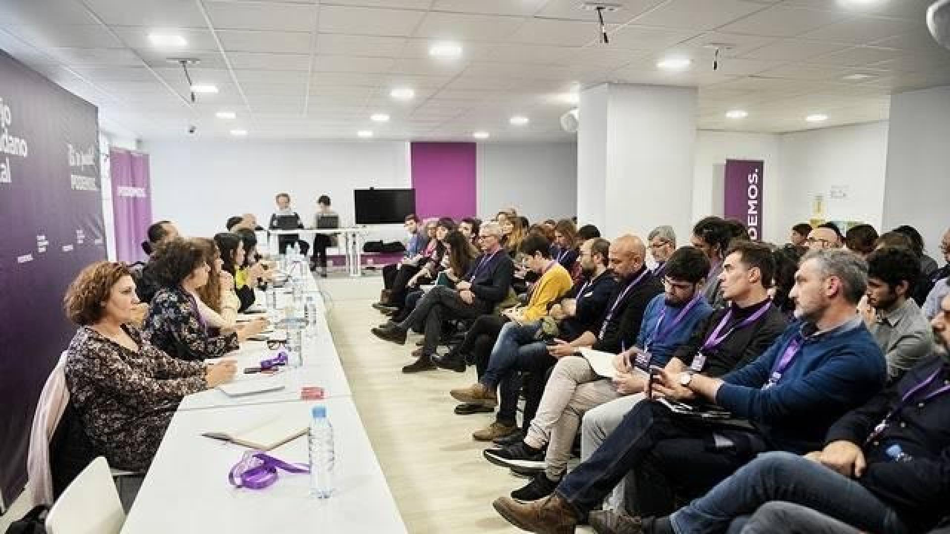 Iglesias sitúa a Errejón fuera de Podemos pero reclama unidad