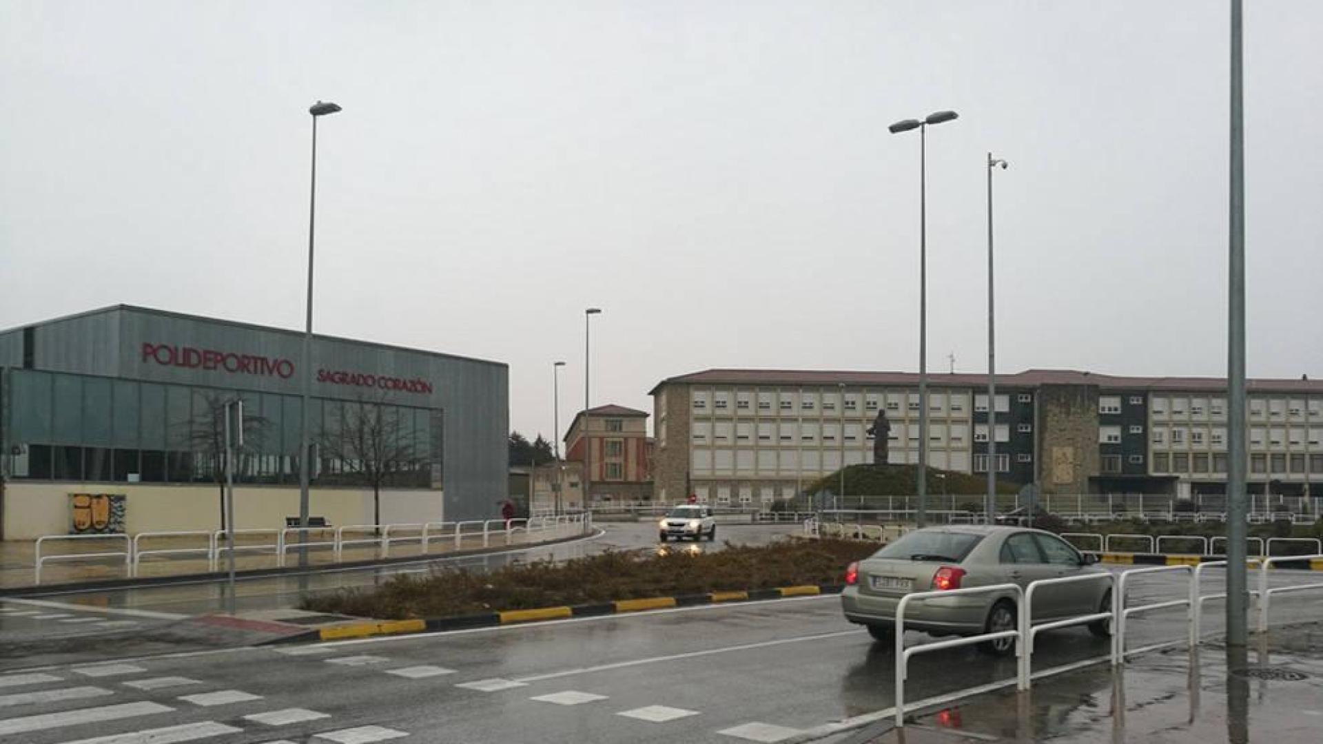 Detenido en Pamplona por circular sin permiso y conducción temeraria