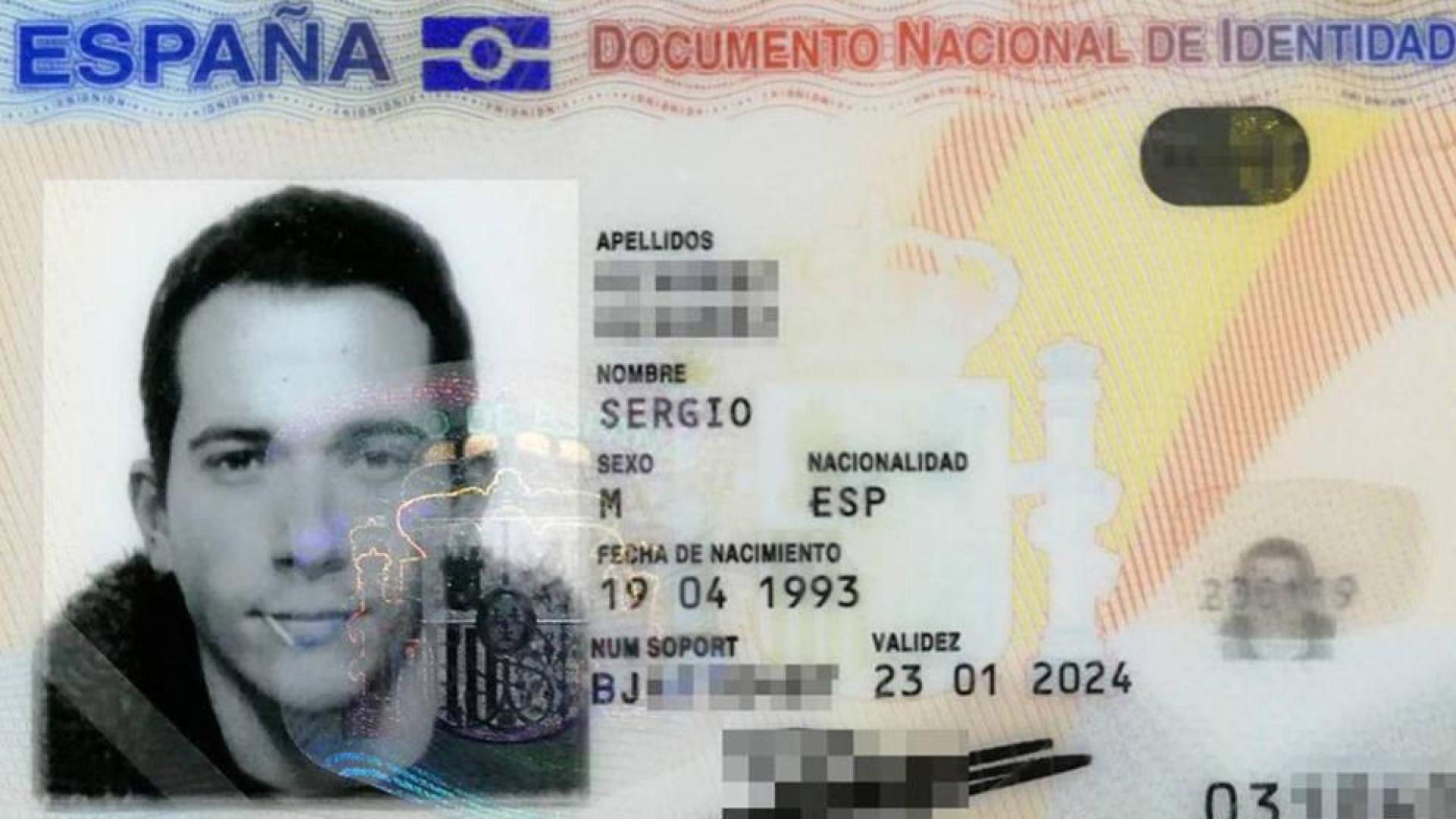 El joven que se hizo foto del DNI con un palillo en la boca debe hacerse otro