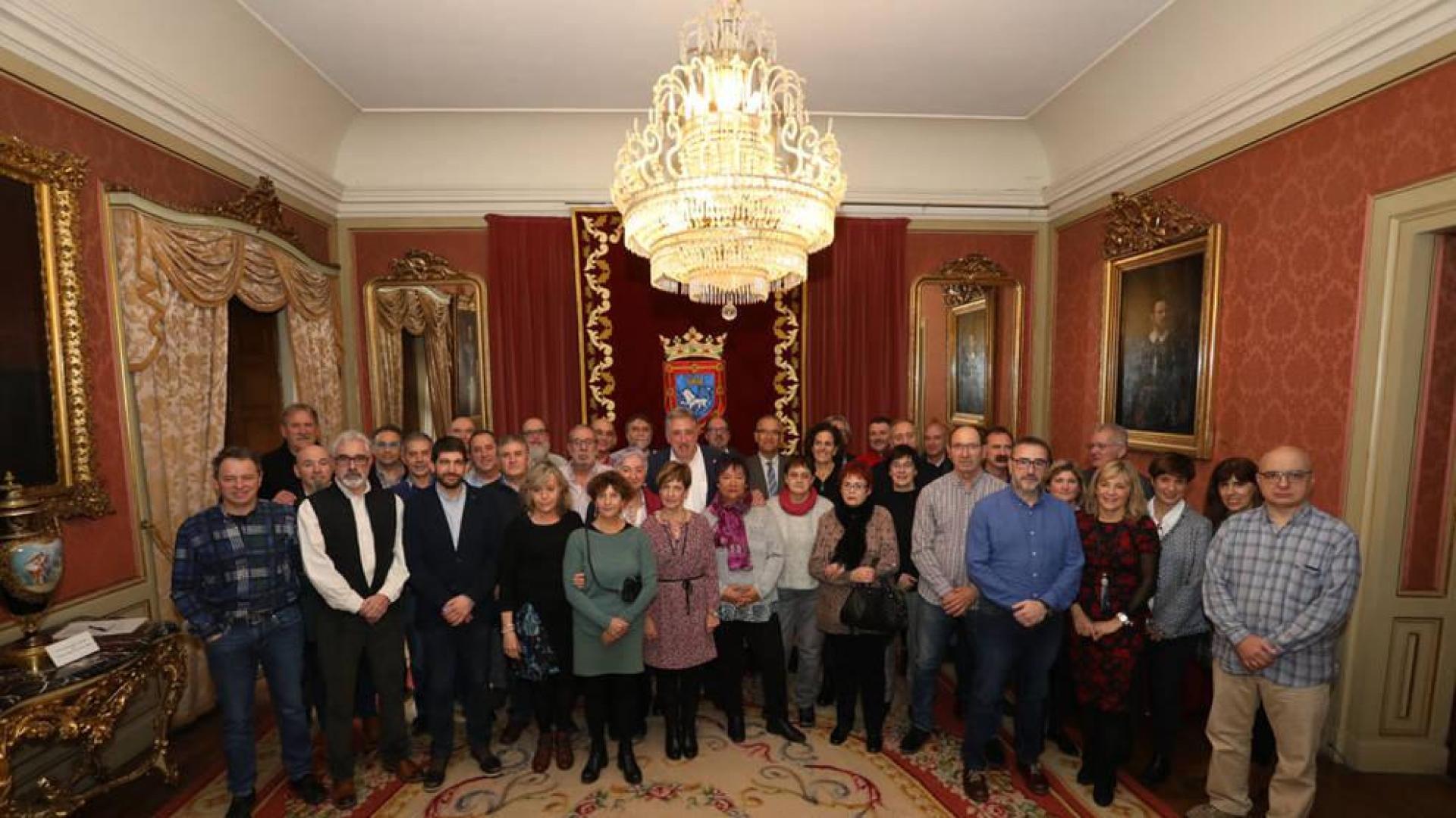 El Ayuntamiento de Pamplona homenajea a los 45 funcionarios jubilados en 2018