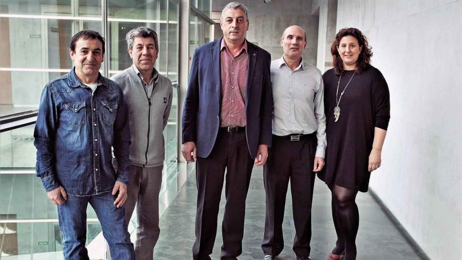 Vecinos de Erripagaña de Pamplona acuden al Parlamento