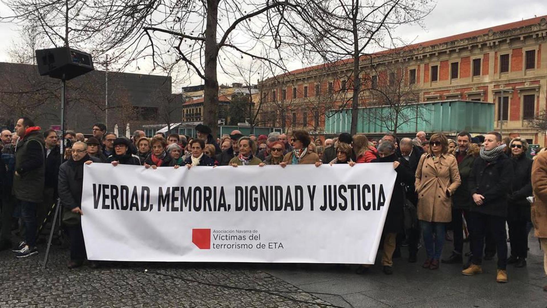 Un momento de la concentración en Pamplona.