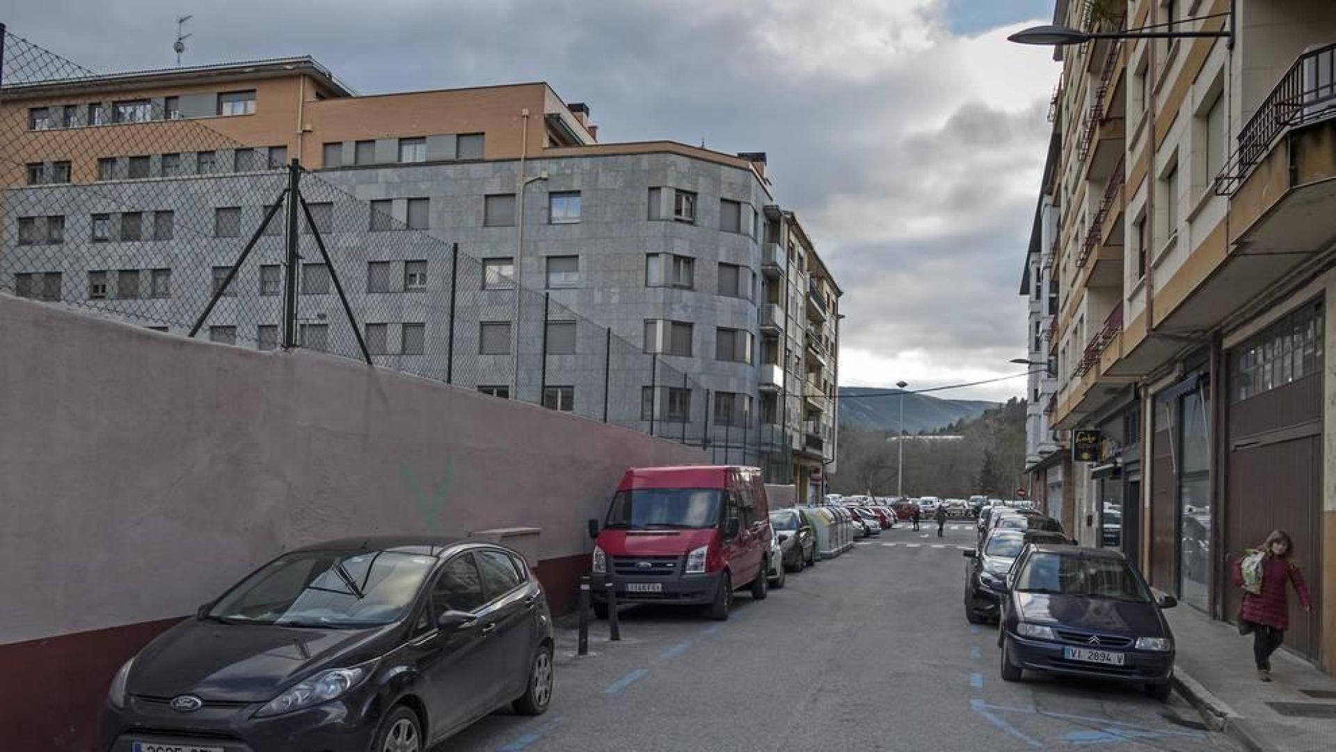Calle Carlos II el Malo, en los primeros días sin zona azul.