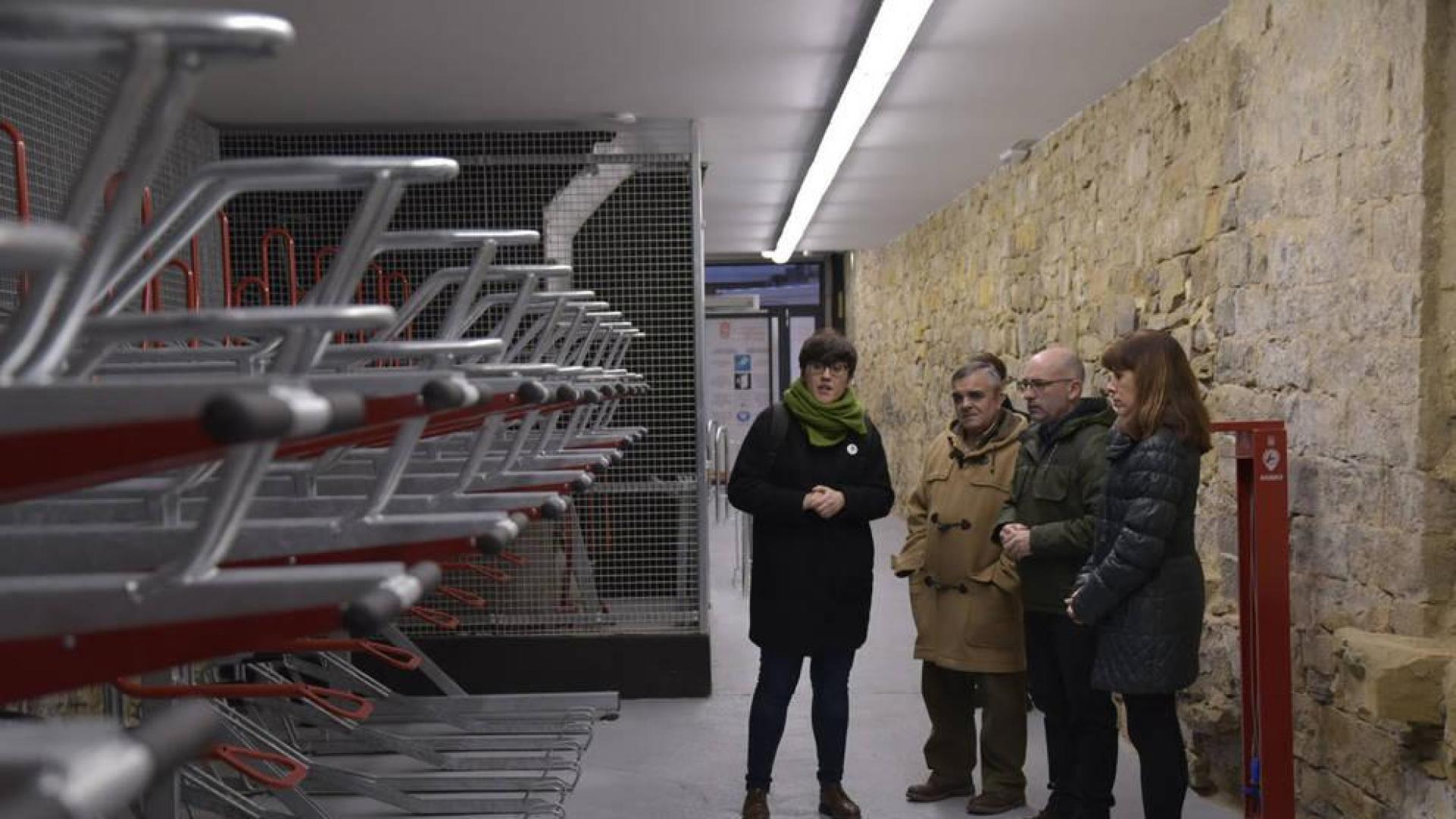 El aparcamiento de bicicletas de la calle San Antón comenzará a funcionar en abril