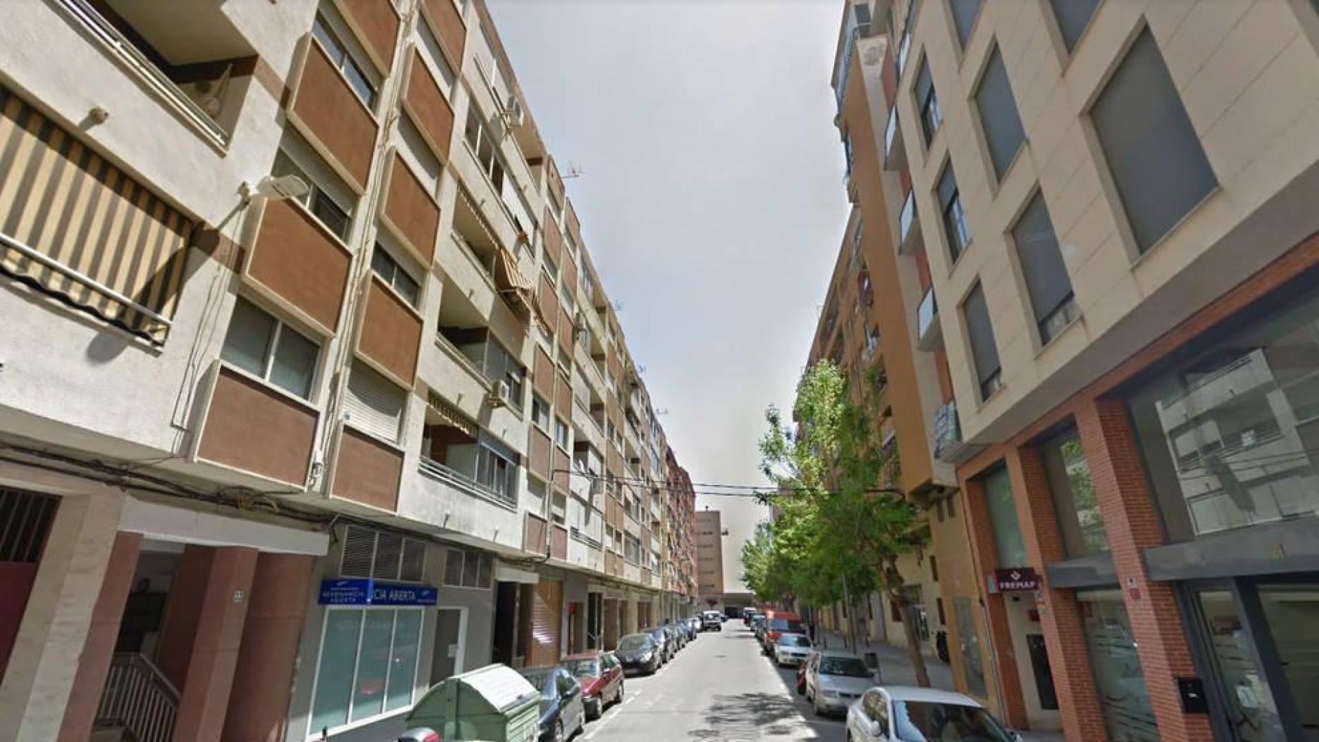 Un muerto y tres heridos en el incendio de una vivienda en Gandía (Valencia)