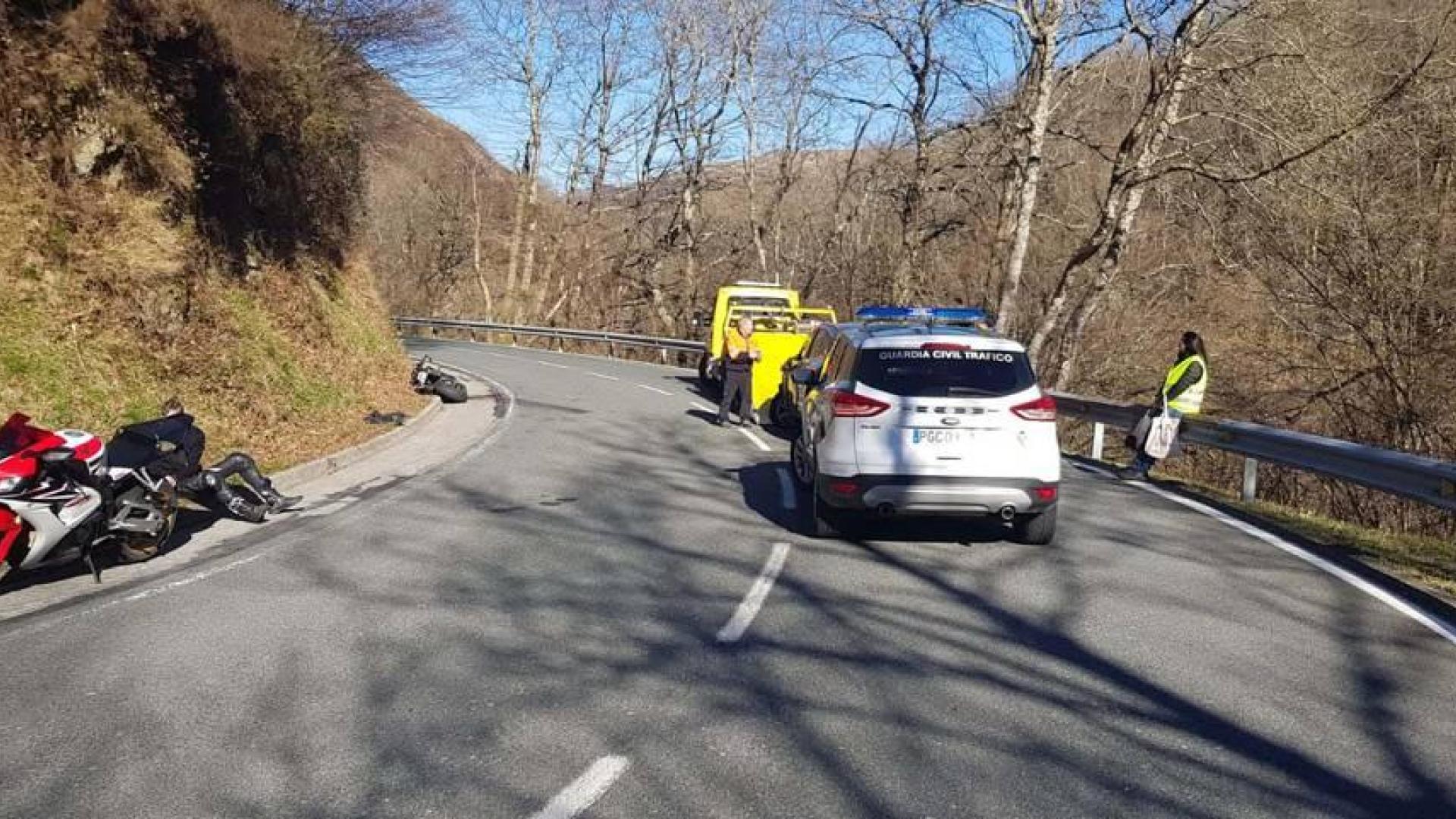 Herido un motorista en Roncesvalles tras un roce lateral con un turismo