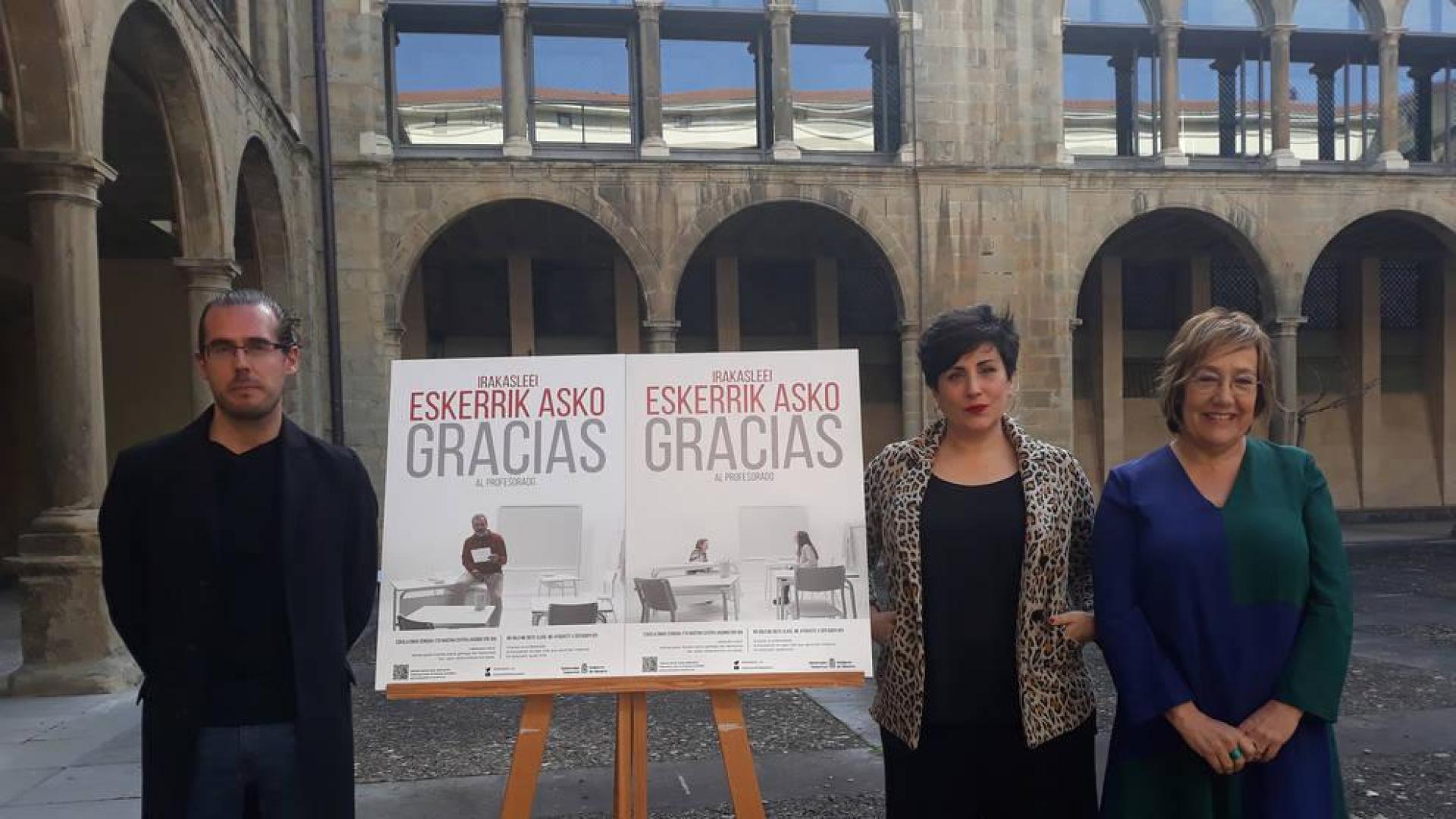 El director del servicio de recursos humanos, Javier Iglesias Álvarez; la consejera de Educación, María Solana Arana y la directora de Universidades y Recursos Educativos, Nekane Oroz Bretón en la presentación de la campaña.
