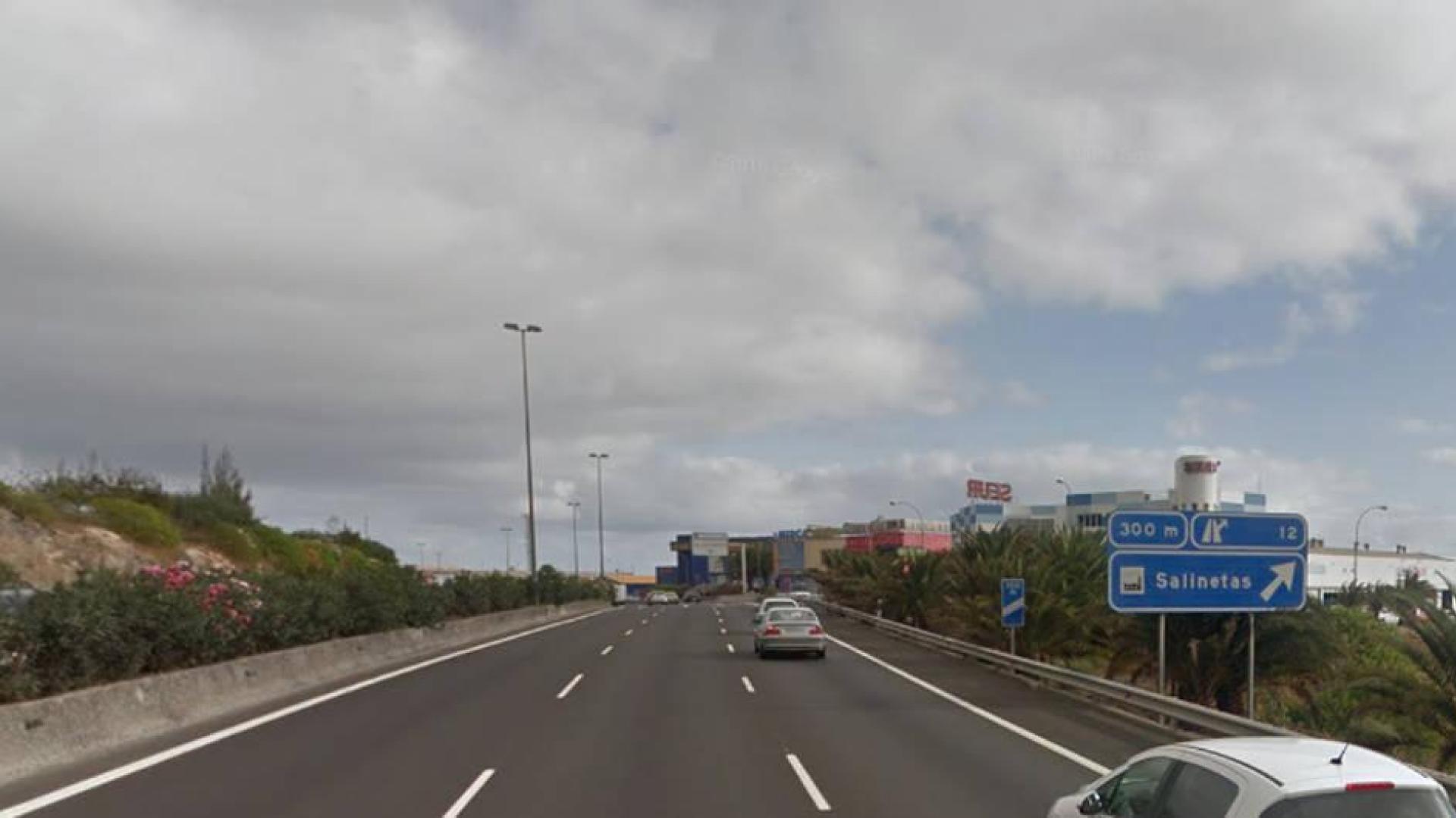 Un conductor ebrio recorre 32 kilómetros en sentido contrario por una autopista