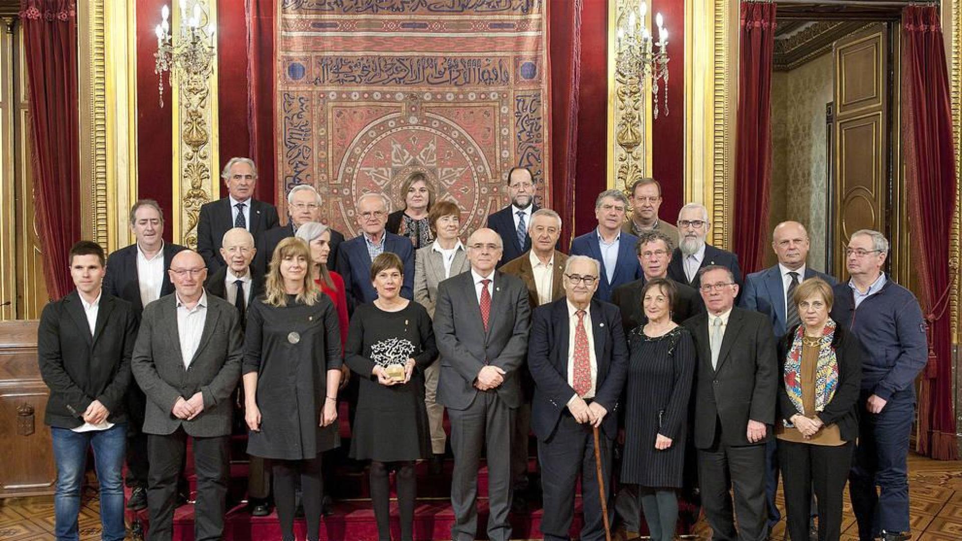 Recepción en el Salón del Trono a integrantes de Euskaltzaindia.
