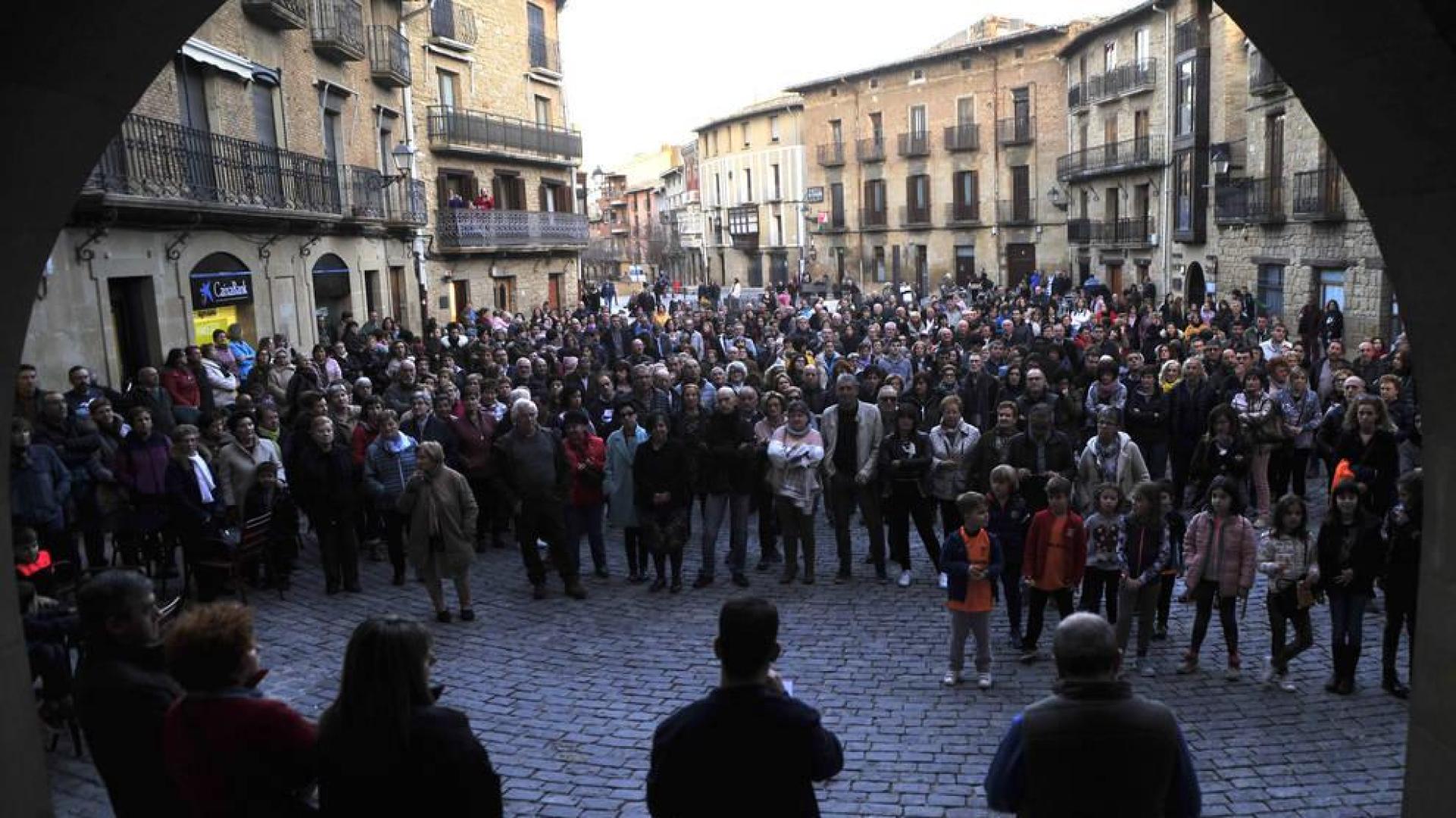 Olite muestra su rechazo al cierre del servicio nocturno de urgencias