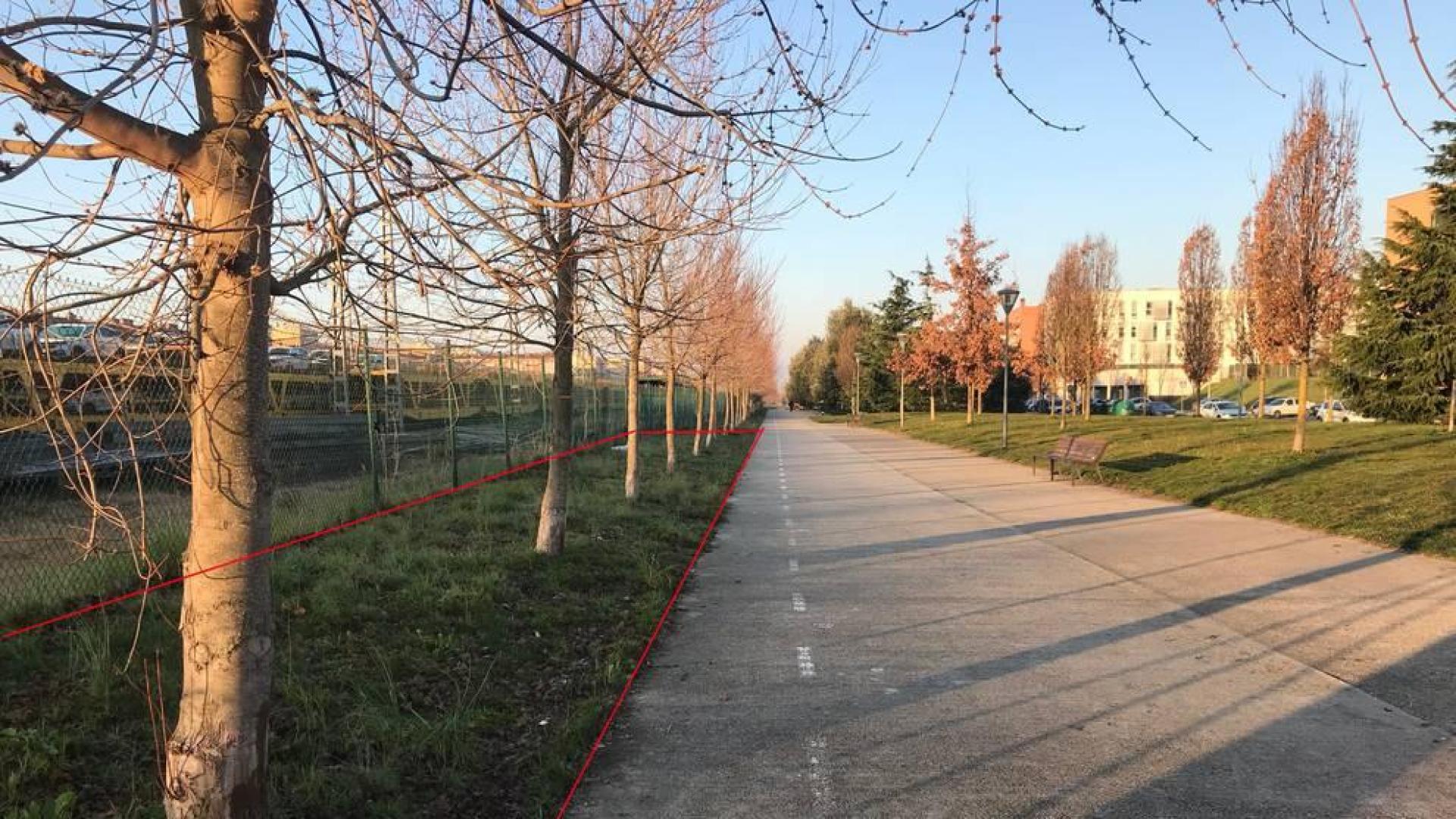 La Policía Municipal investiga la aparición de carne con alfileres en Buztintxuri