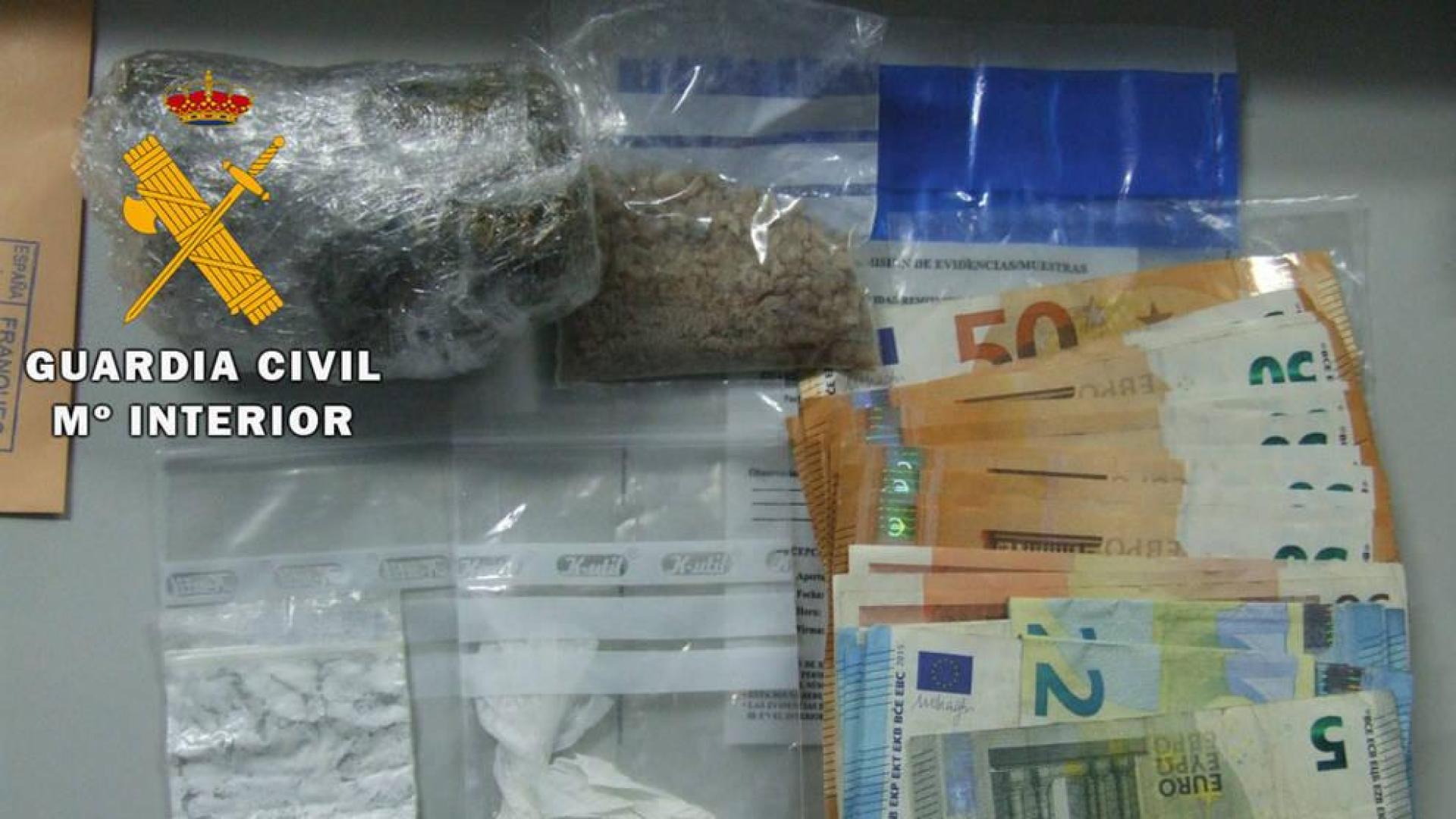 La Guardia Civil detiene a dos personas en Valtierra por tráfico de drogas