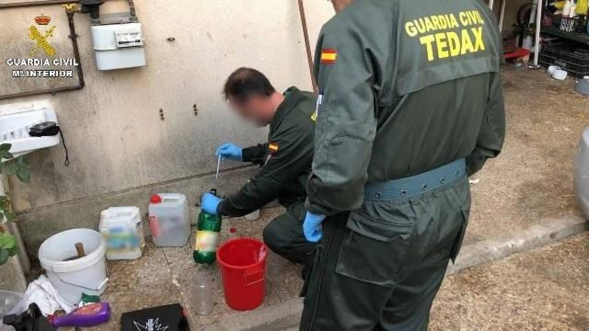 Han sido detenidos cuatro rumanos con la misma sustancia que almacenó la célula que atentó en Cataluña tras explotar la casa-laboratorio de Alcanar.