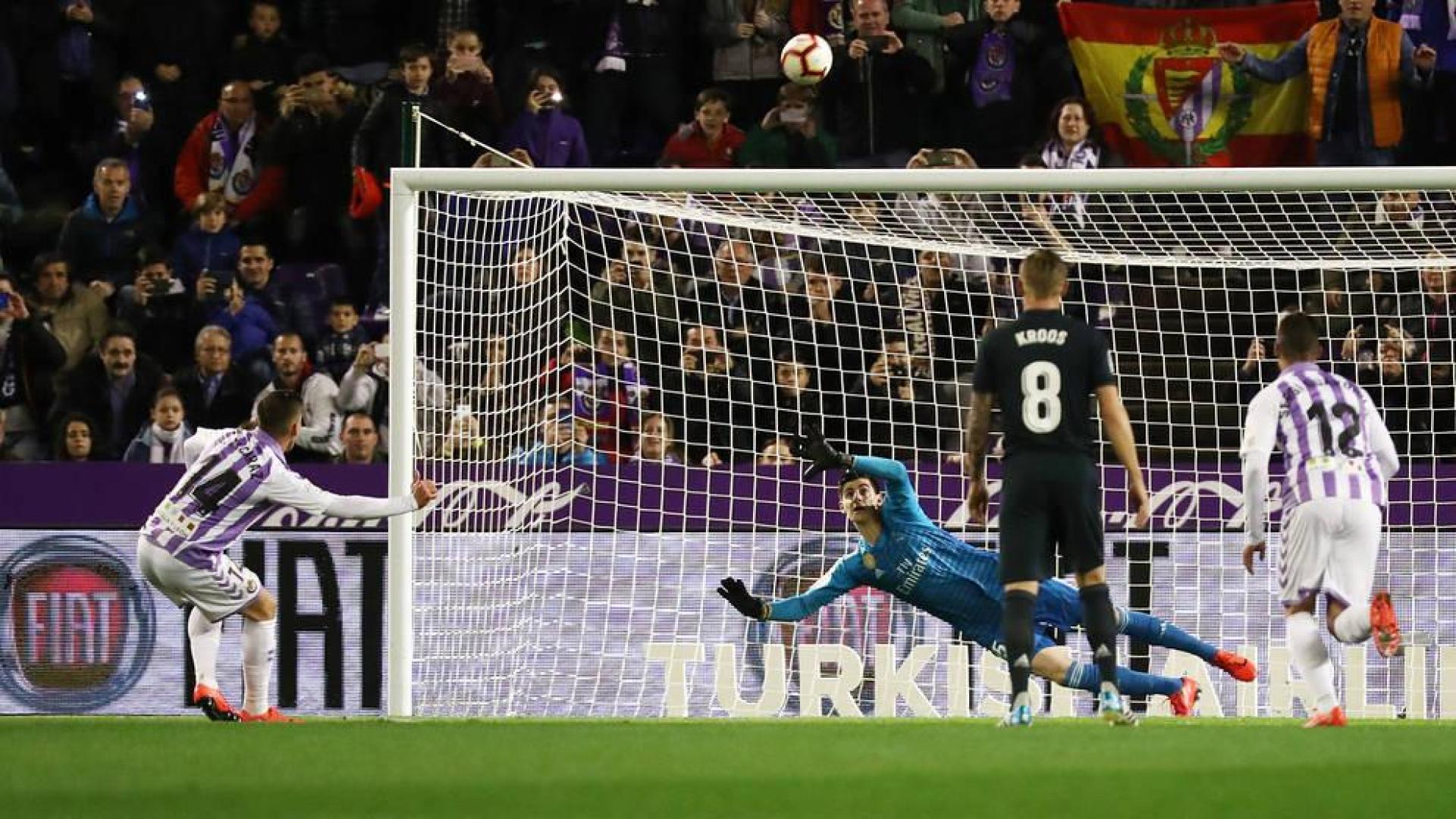 El Real Madrid golea tras sufrir en Pucela