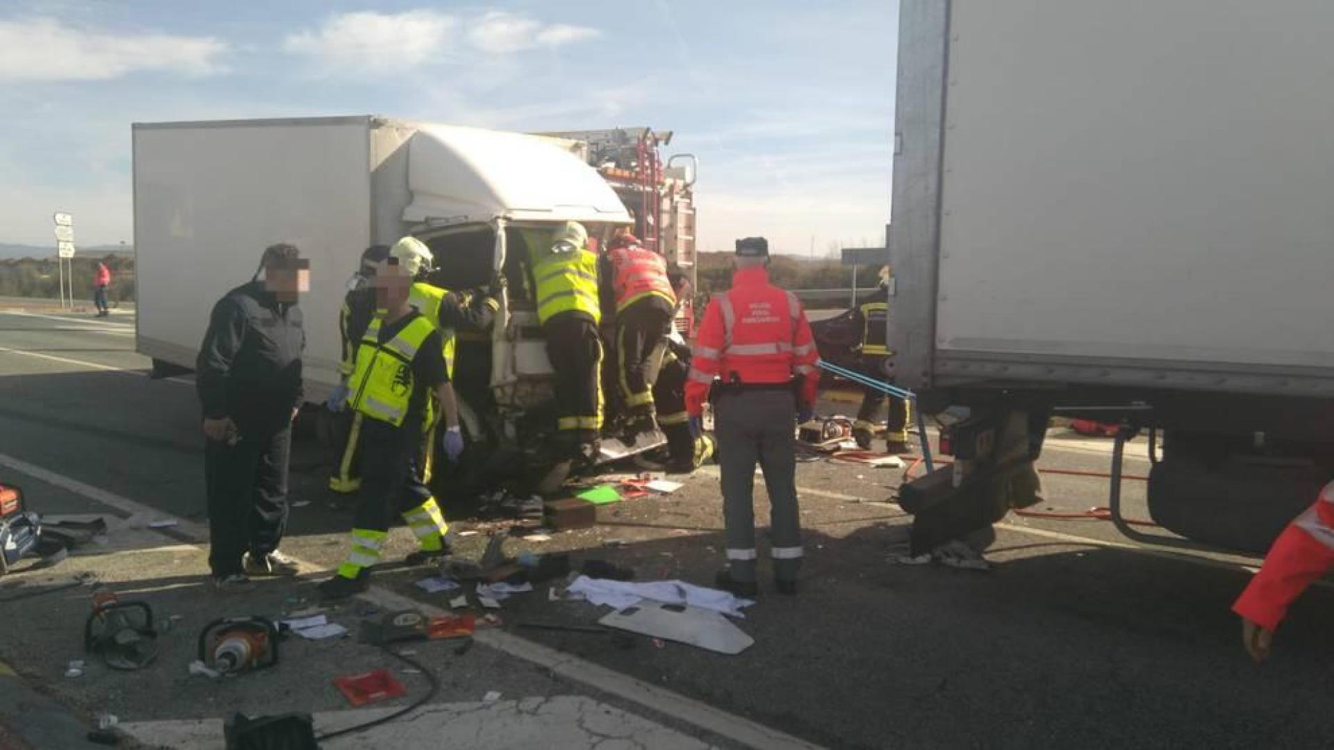 Un conductor herido en un accidente de tráfico en la N-121, en Caparroso