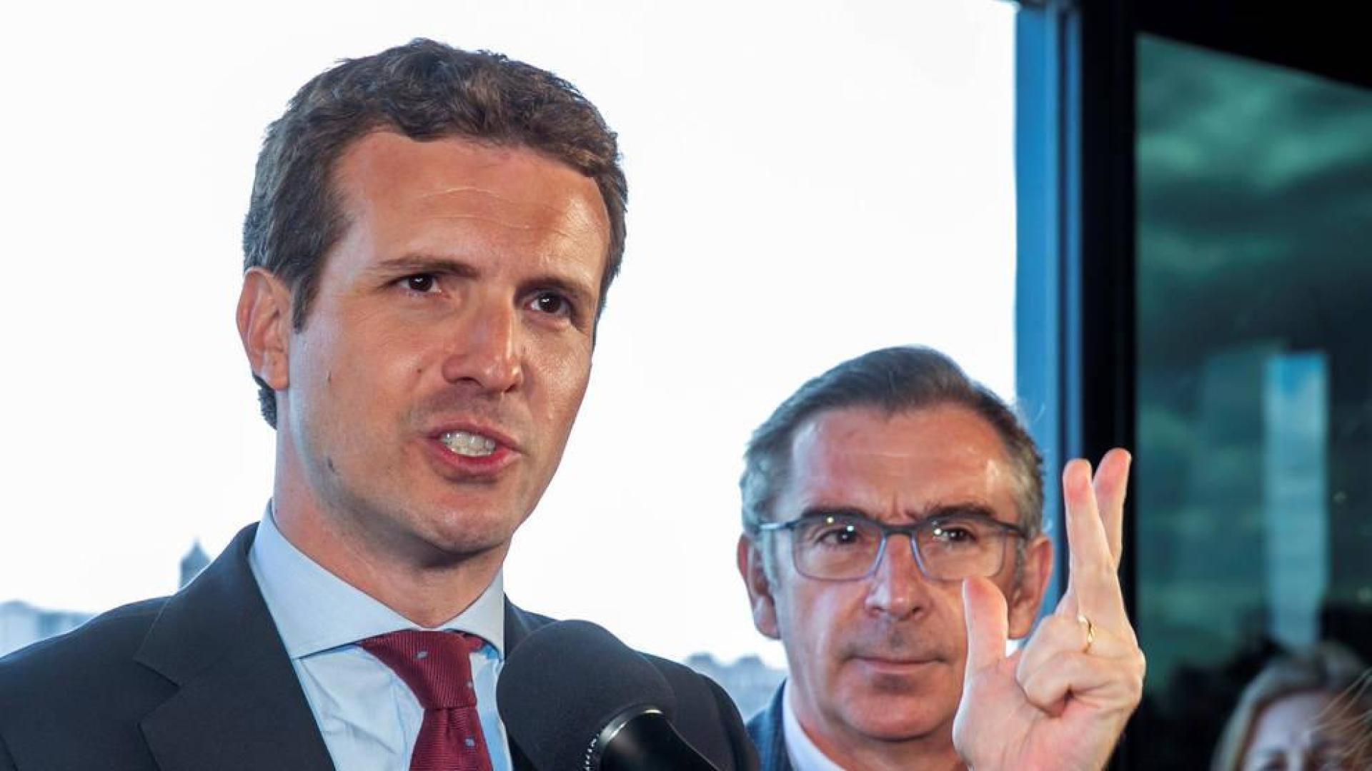 Casado pide a Vox no concurrir en provincias pequeñas para no dividir el voto de la derecha