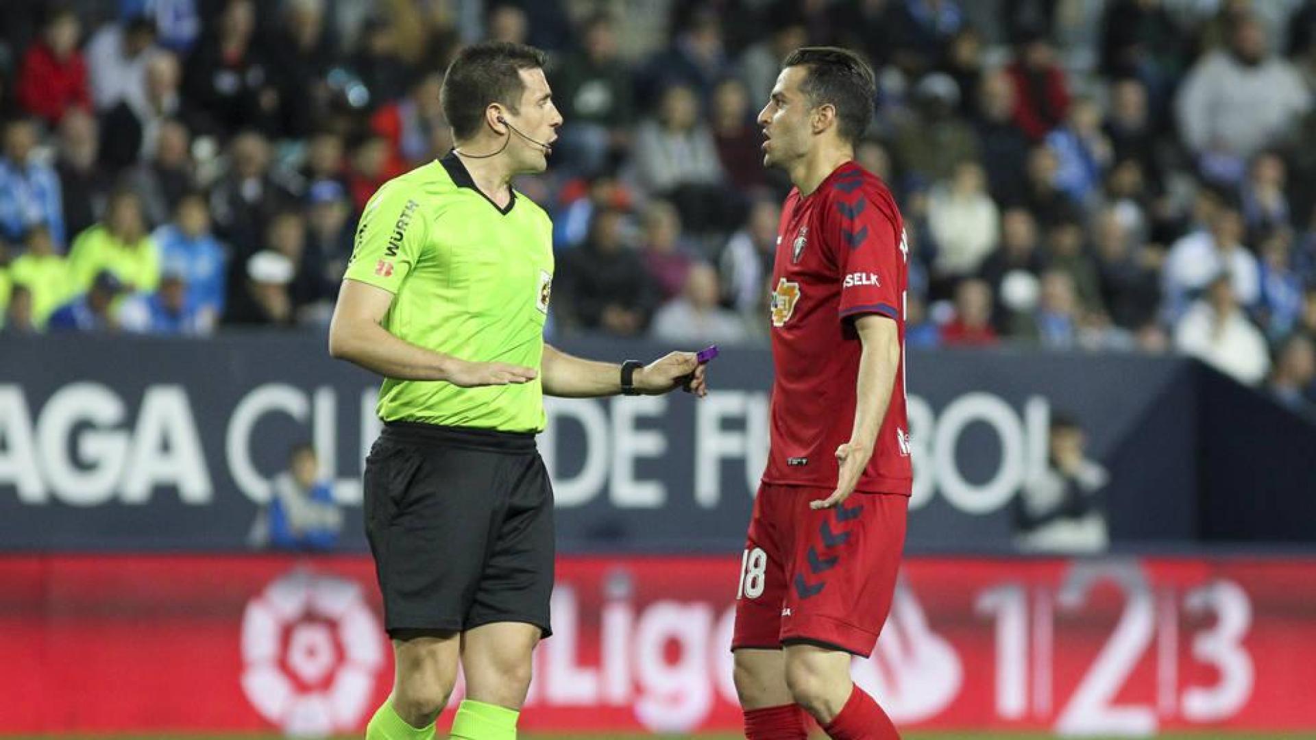 El Málaga pone una queja oficial por el arbitraje ante Osasuna