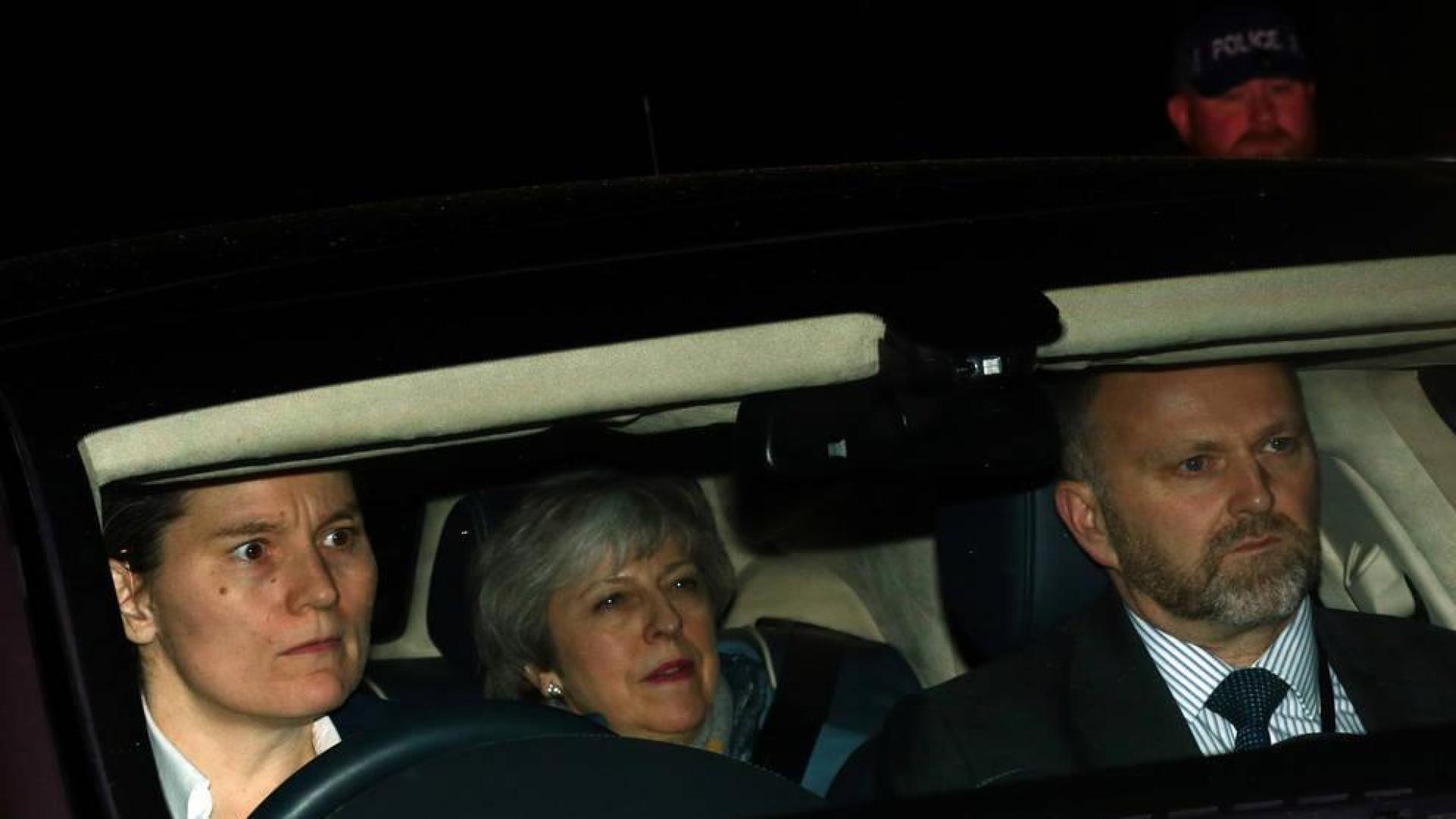 Theresa May abandona el Parlamento británico.