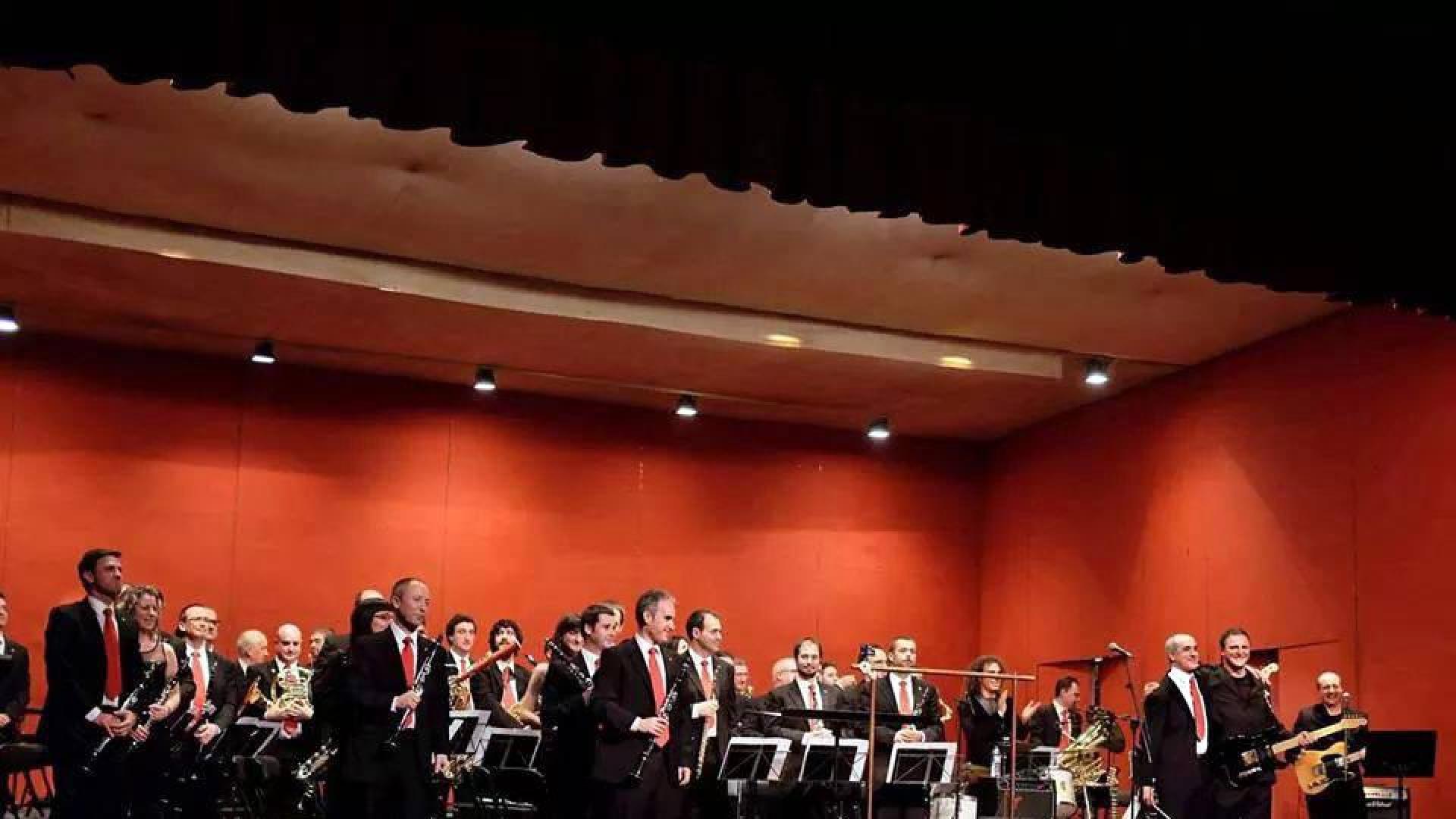 Concierto en tributo a Los Beatles de La Pamplonesa y 'The Beat-Less'.