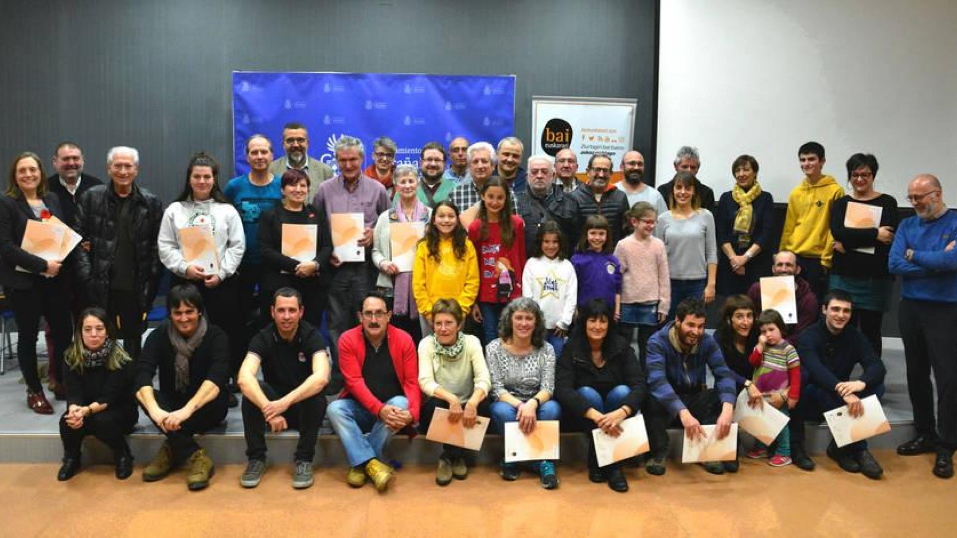 Barañáin entrega los certificados Bai Euskarari a 37 entidades y comercios