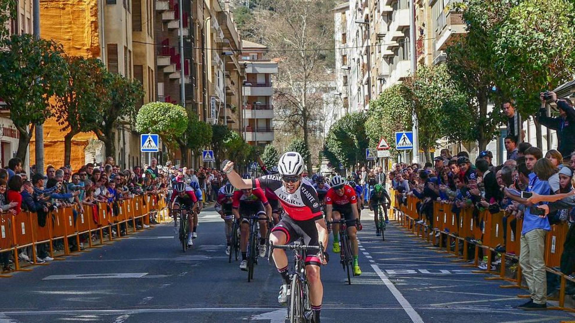 Carlos Ruiz gana el Memorial Cirilo Zunzarren de Estella