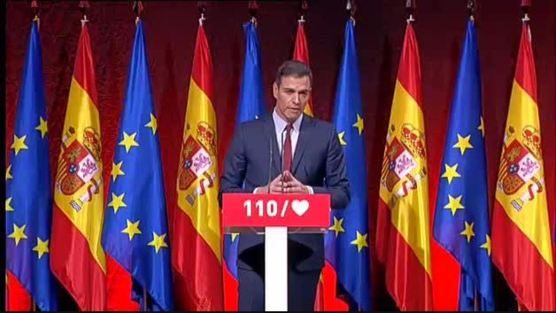Sánchez promete una ley para todo tipo de familias y un ingreso mínimo vital