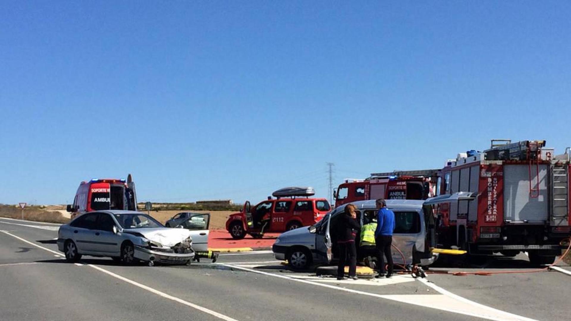 Dos heridos en un accidente de tráfico en la NA-115, en el cruce de Falces