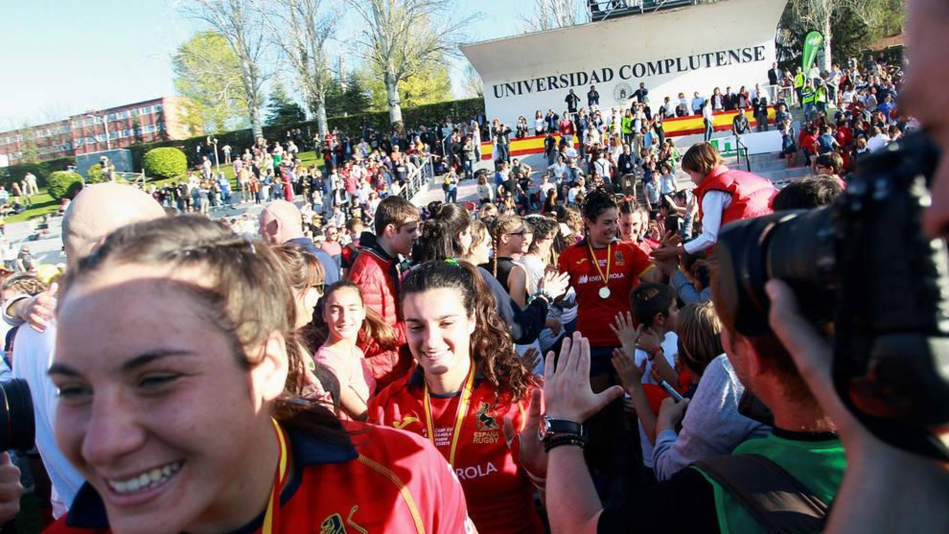Récord de público en un partido de rugby femenino con 9.000 espectadores