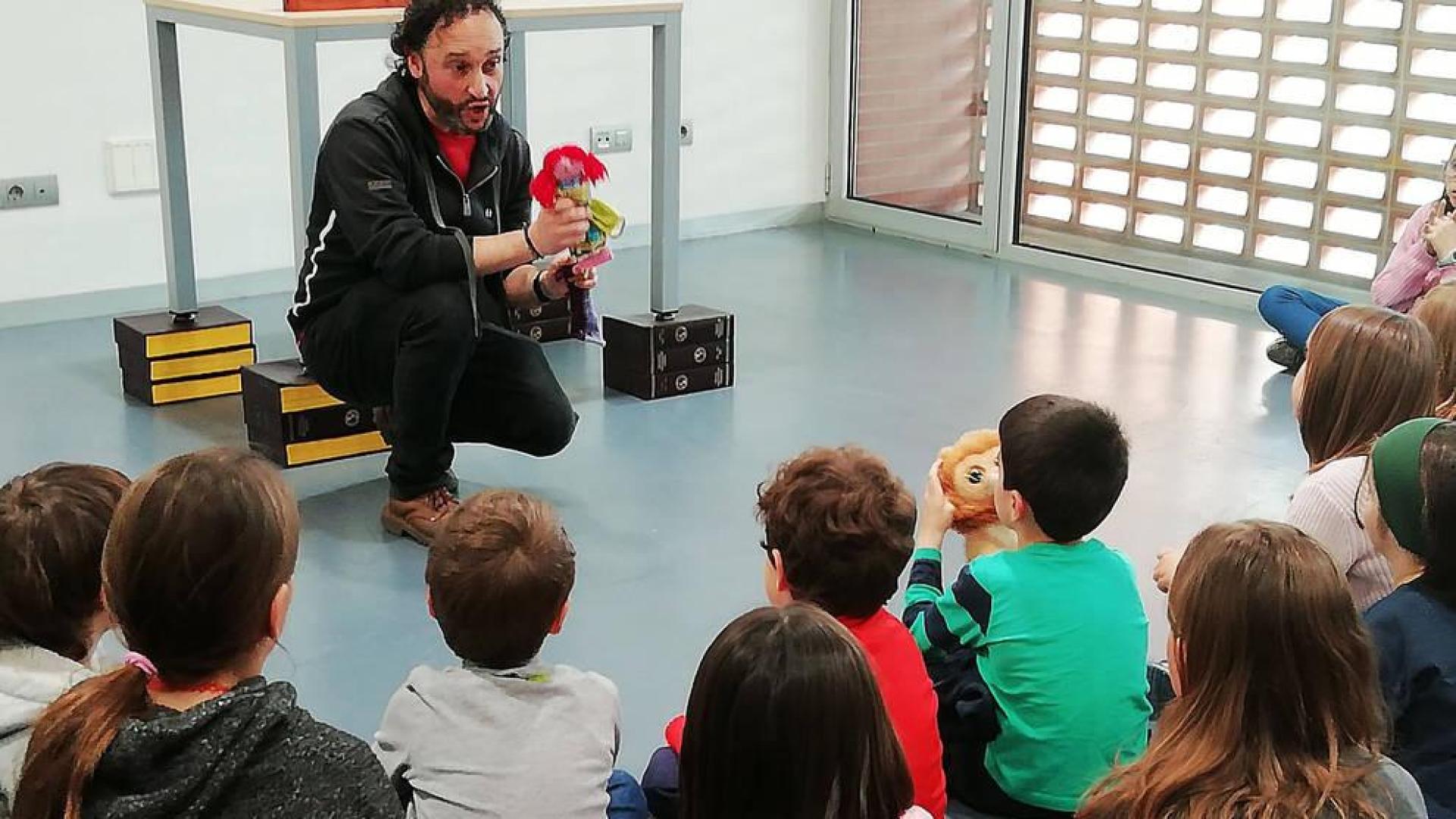 Cuentos y taller para hablar a los más pequeños sobre el trabajo infantil