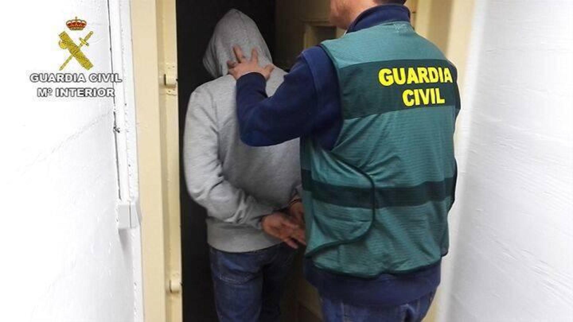 Piden 7 años de cárcel a una banda por robos en Dantxarinea e Ibardin