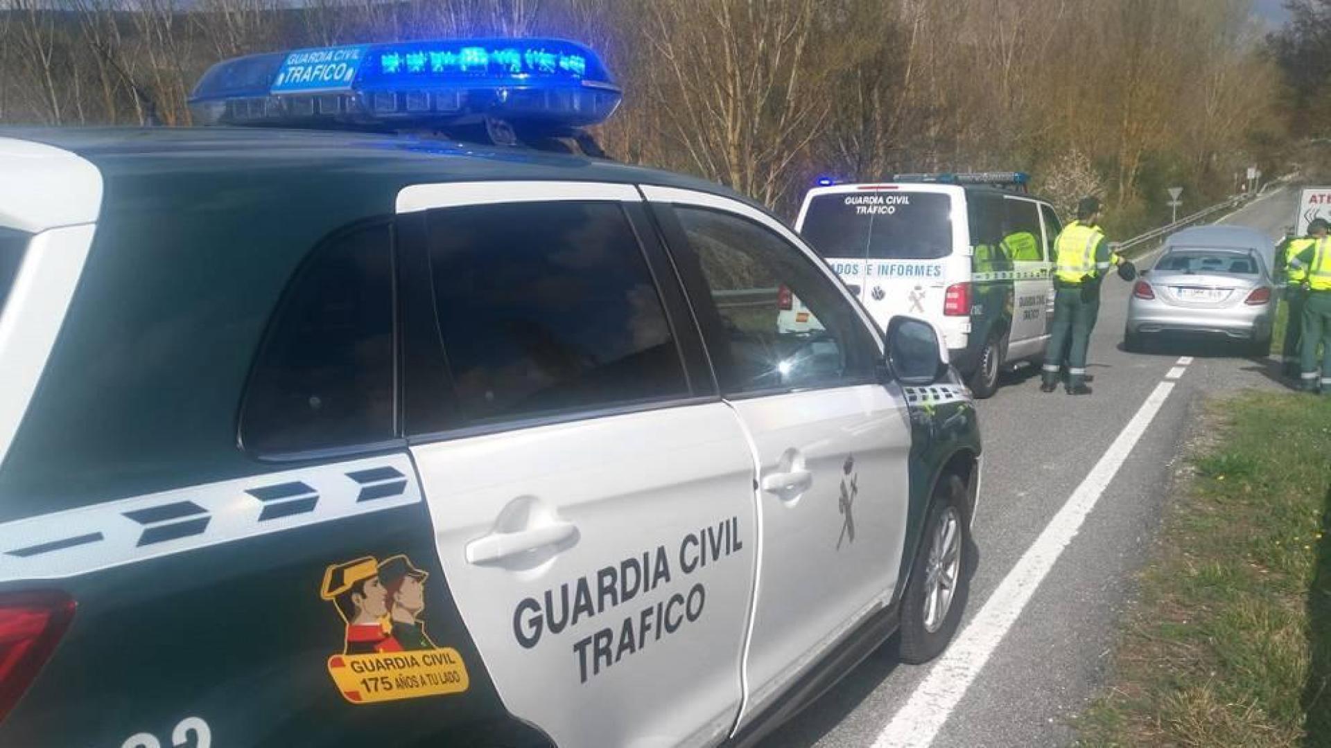 Detenido en la N-121-A un hombre que conducía de forma temeraria un coche robado