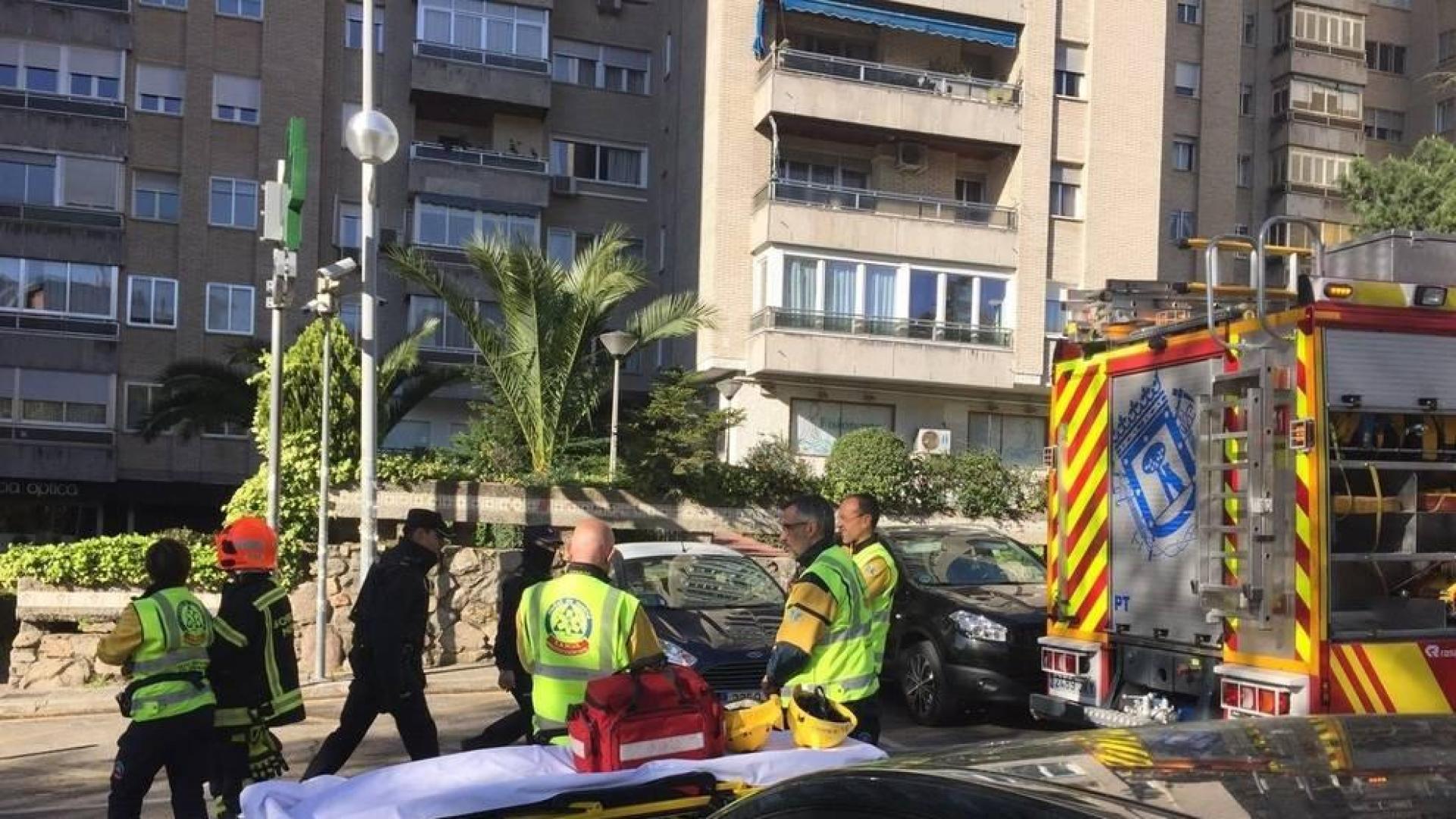 El fallecido en el incendio de su casa en Madrid podría sufrir síndrome de Diógenes