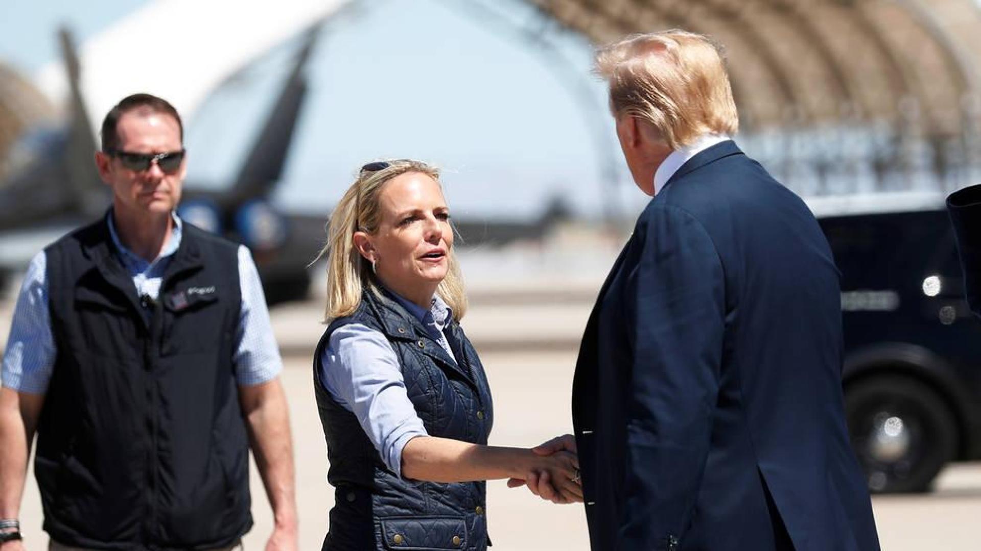 Trump anuncia la marcha de la secretaria de Seguridad Nacional, Kirstjen Nielsen