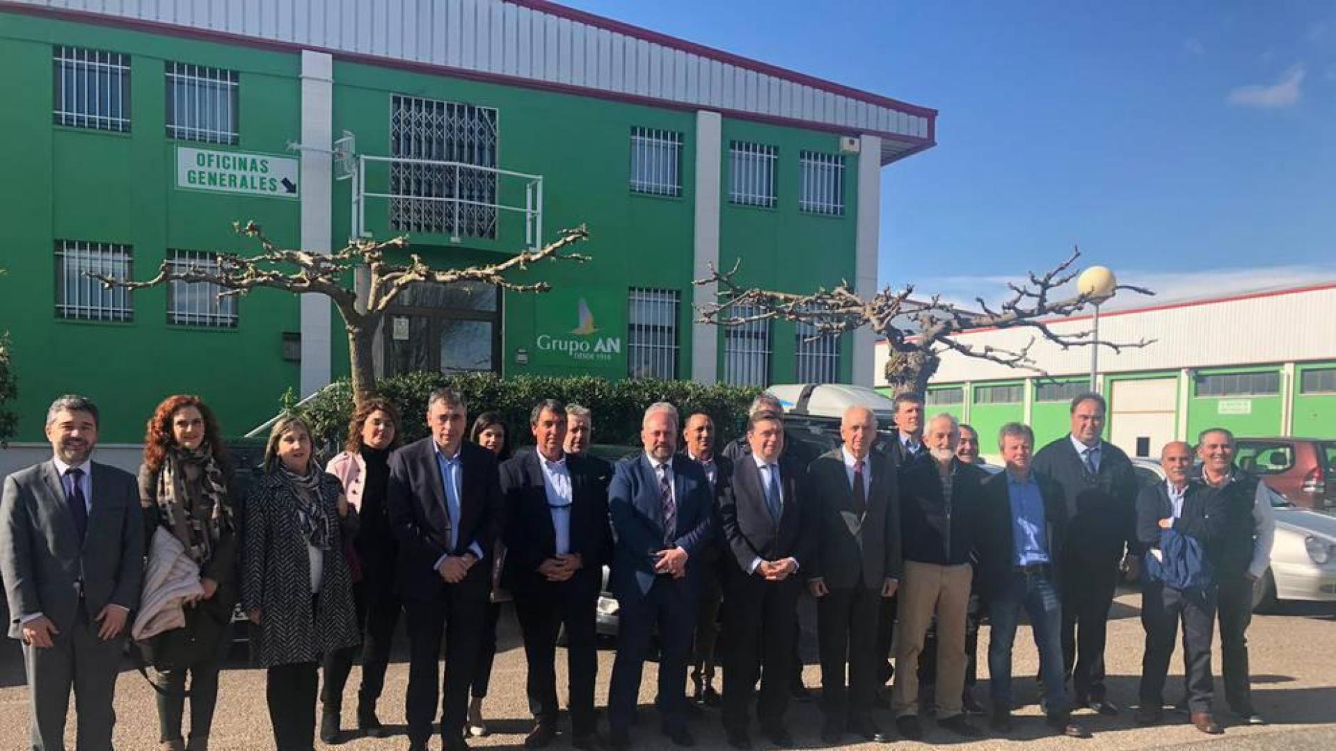Ministro de Agricultura: "El sector agroalimentario navarro es de los más punteros"