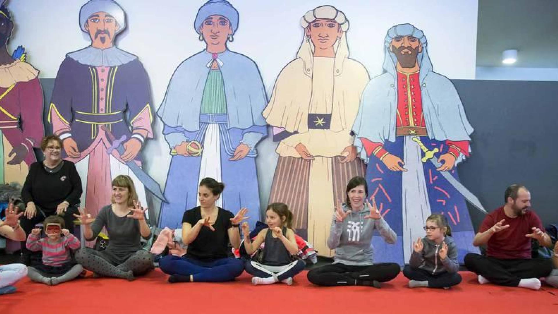 La II edición de la feria celebrada en Pamplona este fin de semana ha contado con más de 100 actividades, entre charlas, talleres, mesas redondas, etc.