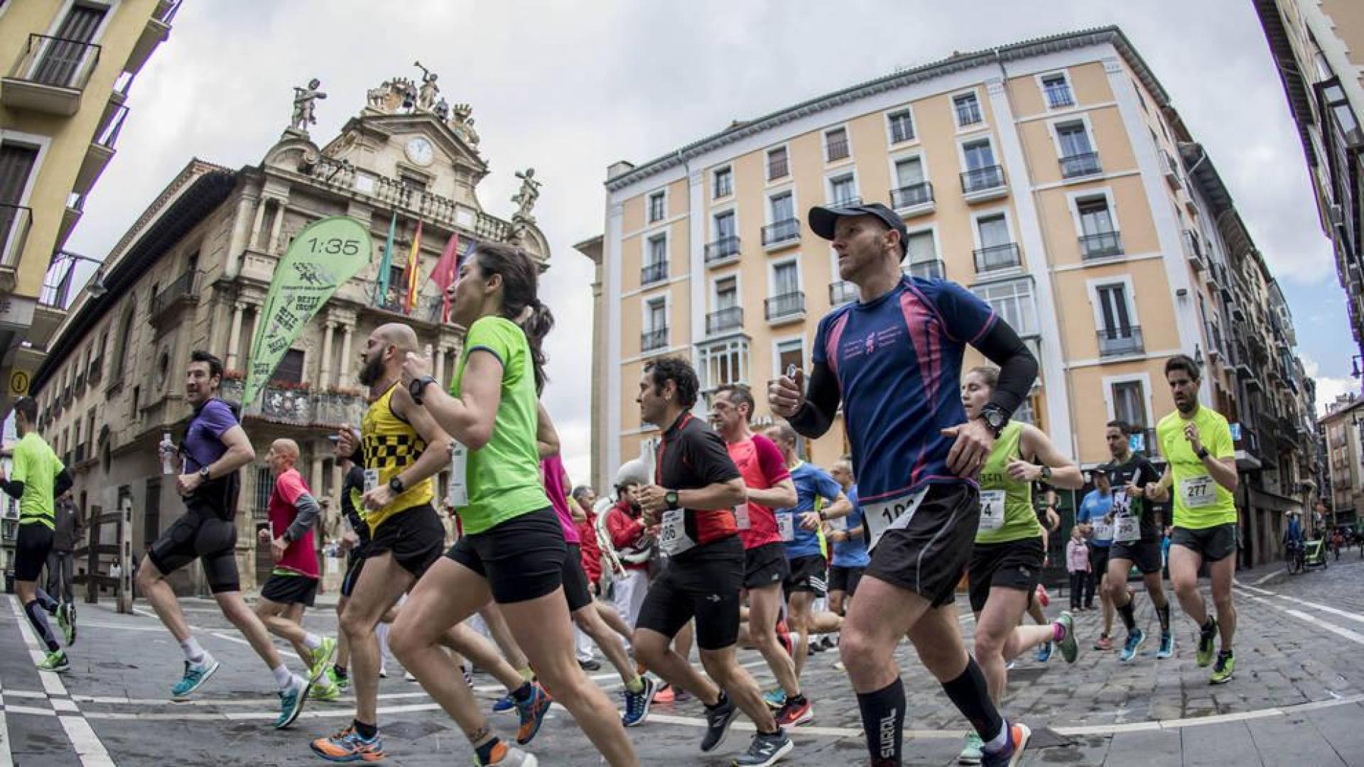 Una carrera por relevos, novedad en la Media de Pamplona