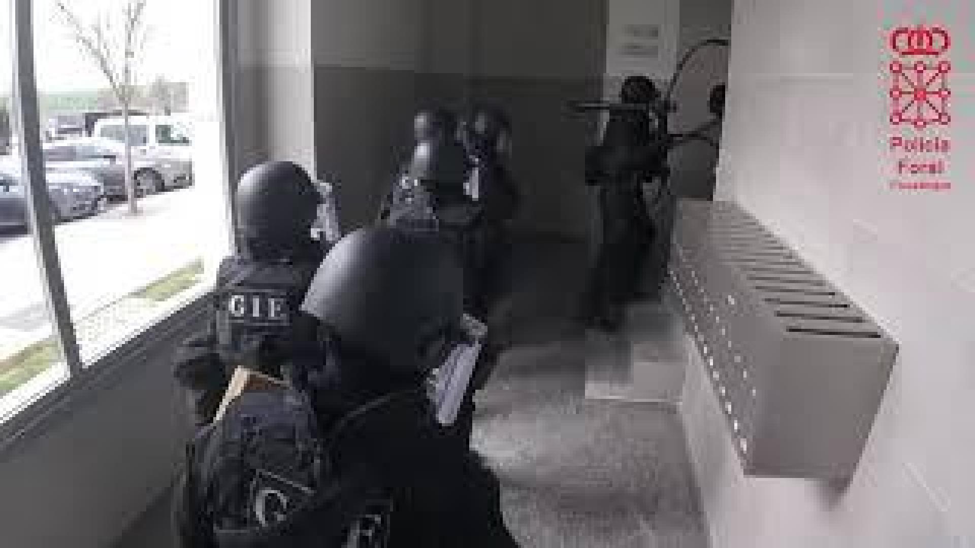 Operación policial de Policía Foral en el barrio de Lezkairu