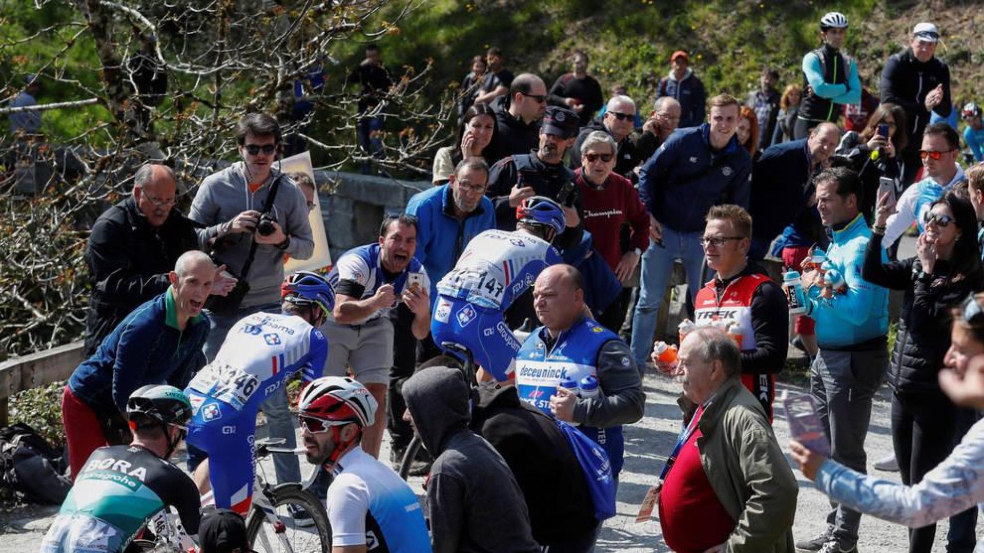 Ion Izagirre da un vuelco a la Vuelta al País Vasco en la última etapa