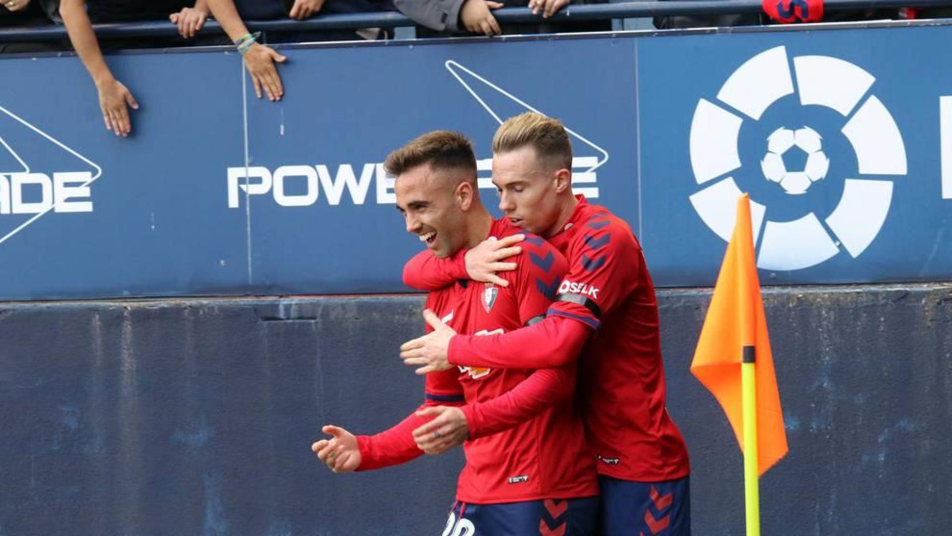 Fotos del búscate en la grada del Osasuna - Extremadura