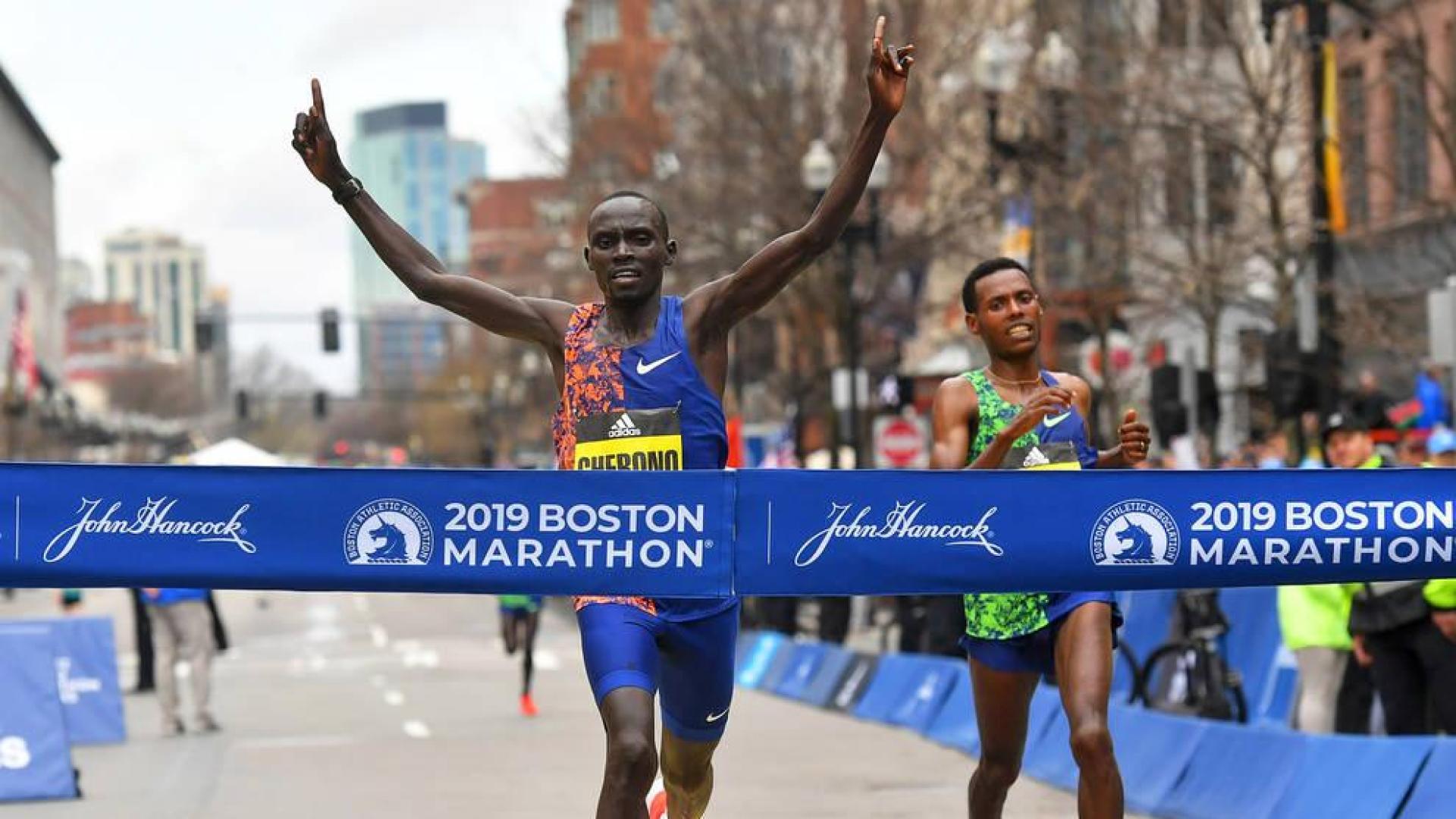 Épico final al esprint en la Maratón de Boston